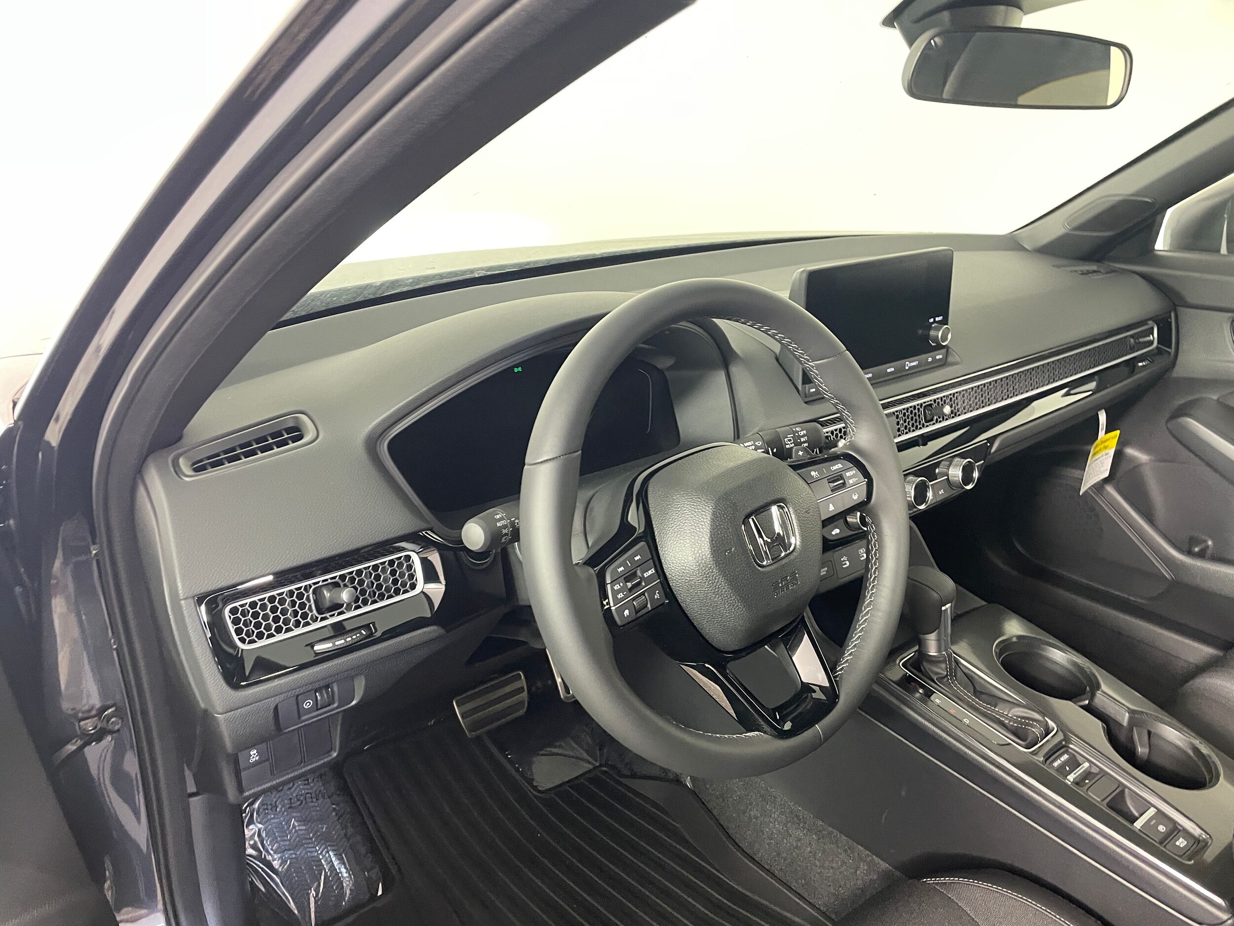 2026 Honda Civic Hybrid Sport photo 2