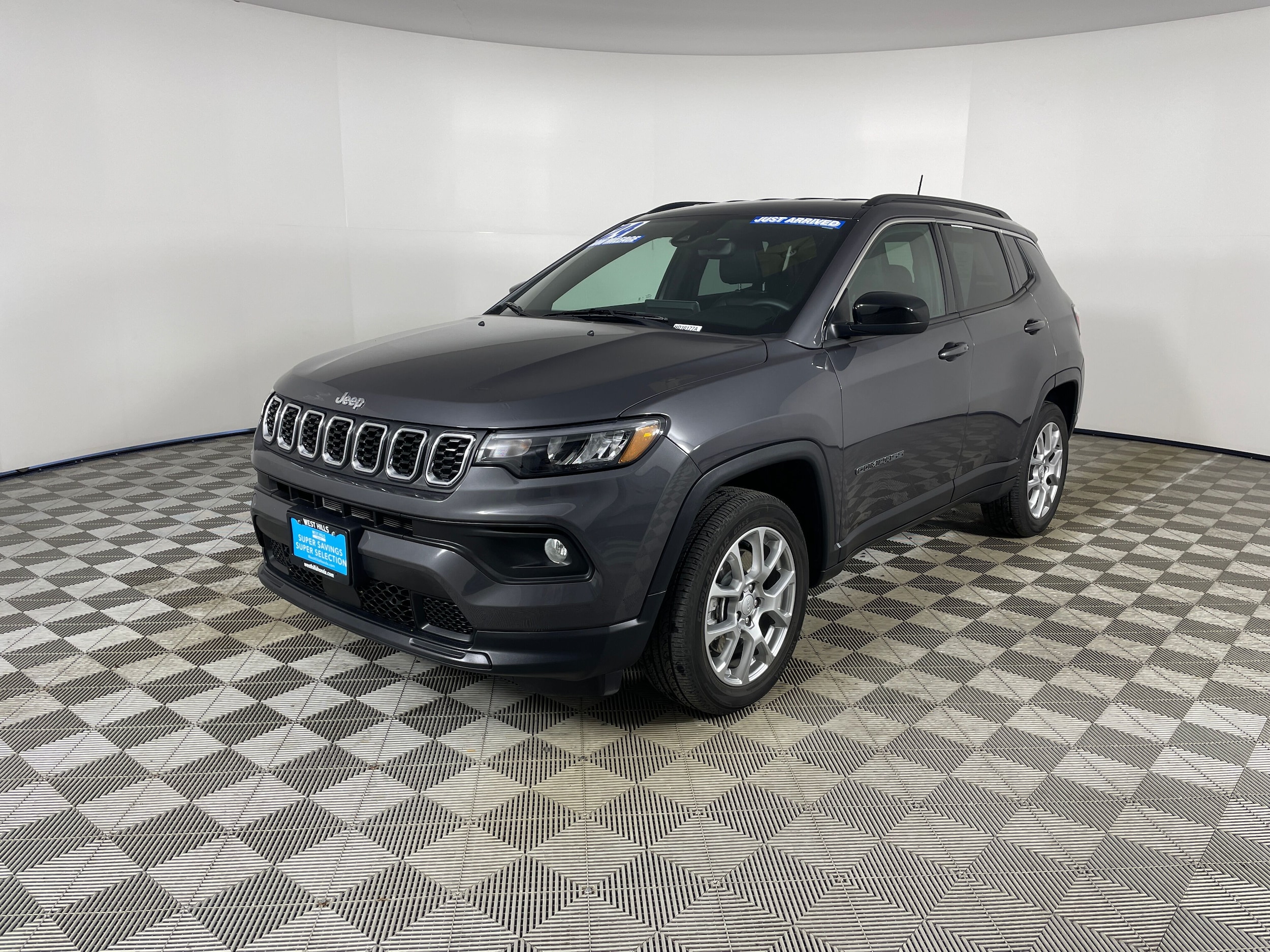 2024 Jeep Compass Latitude Lux