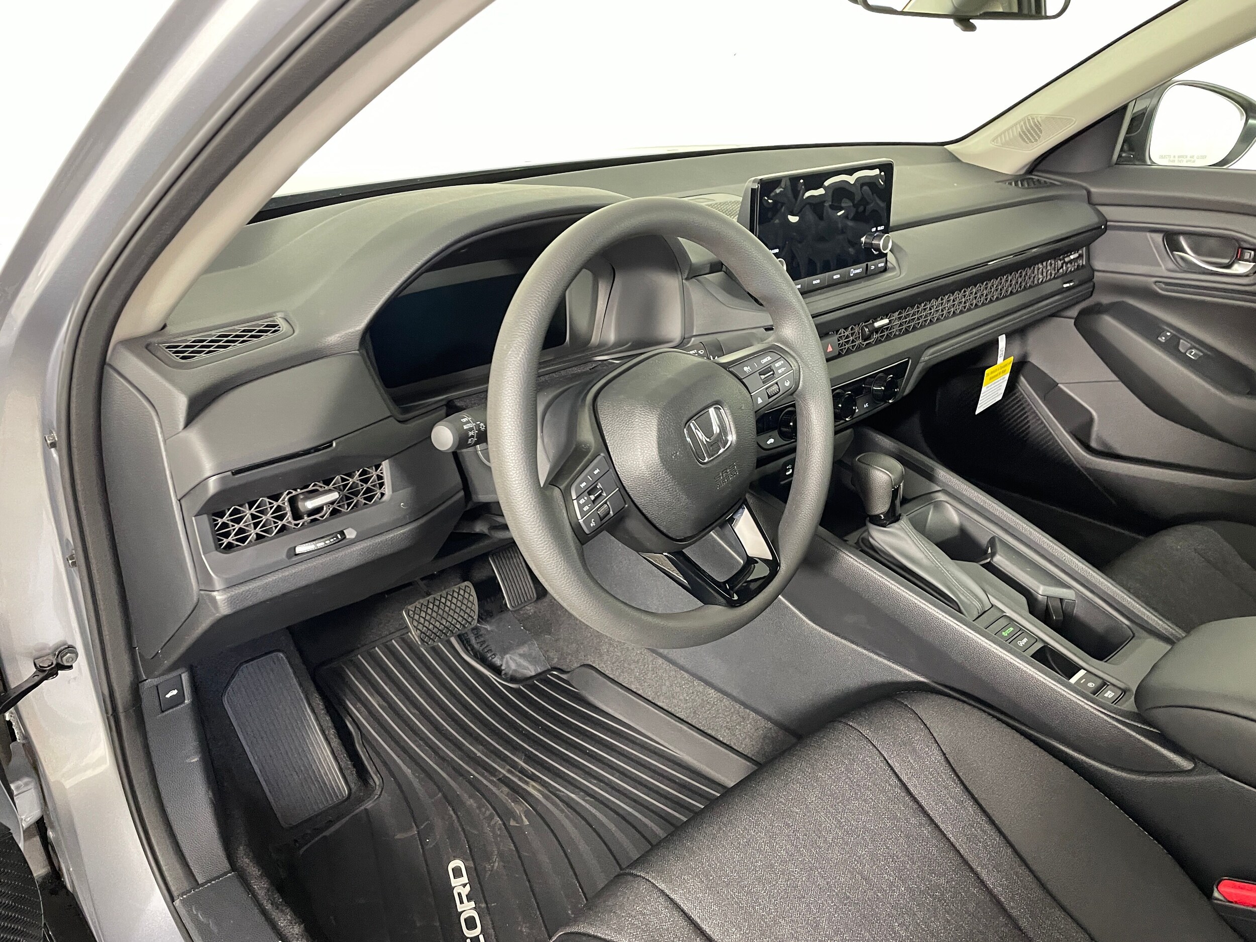 2025 Honda Accord SE photo 3