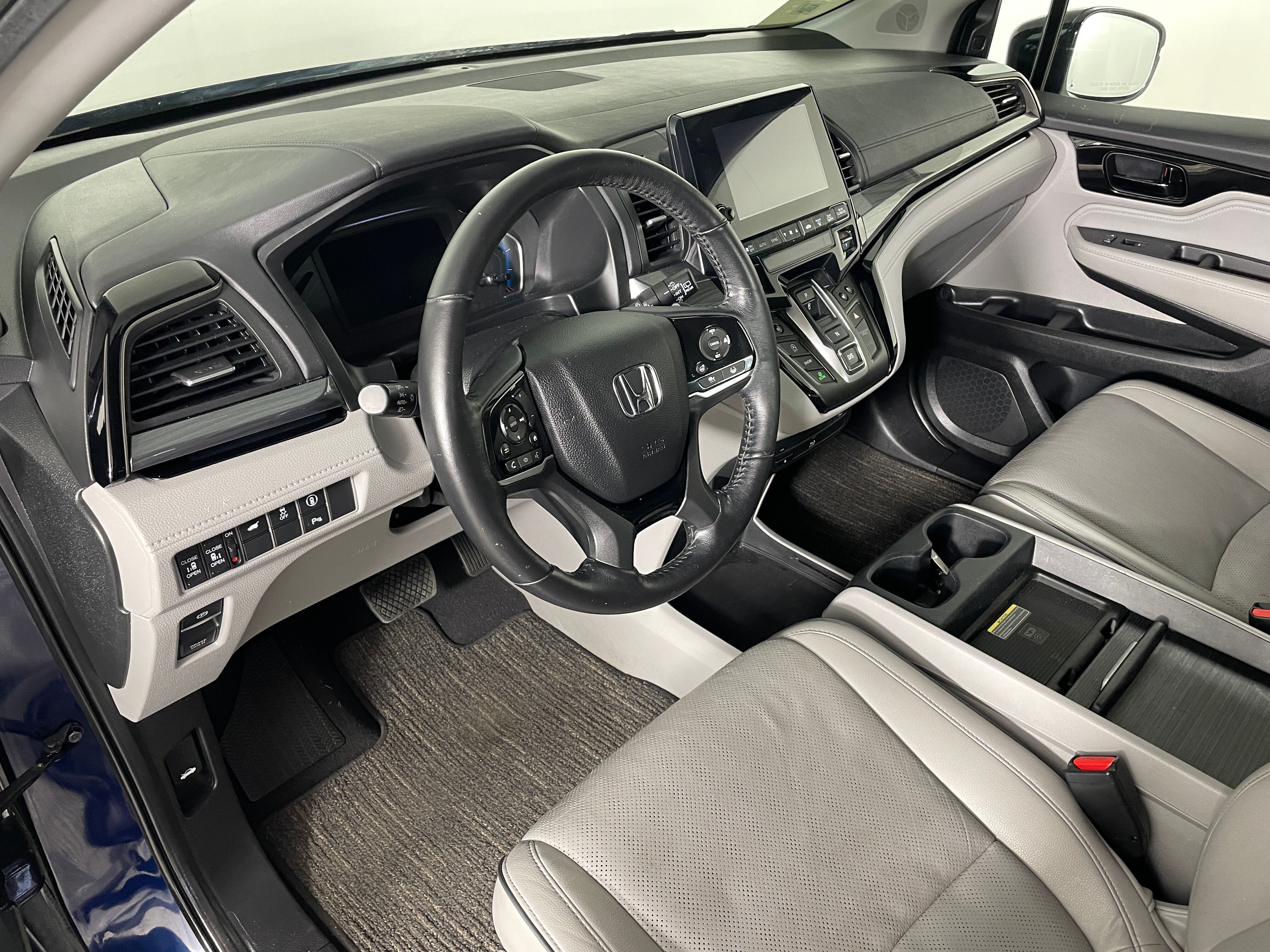 Used 2021 Honda Odyssey Elite Van