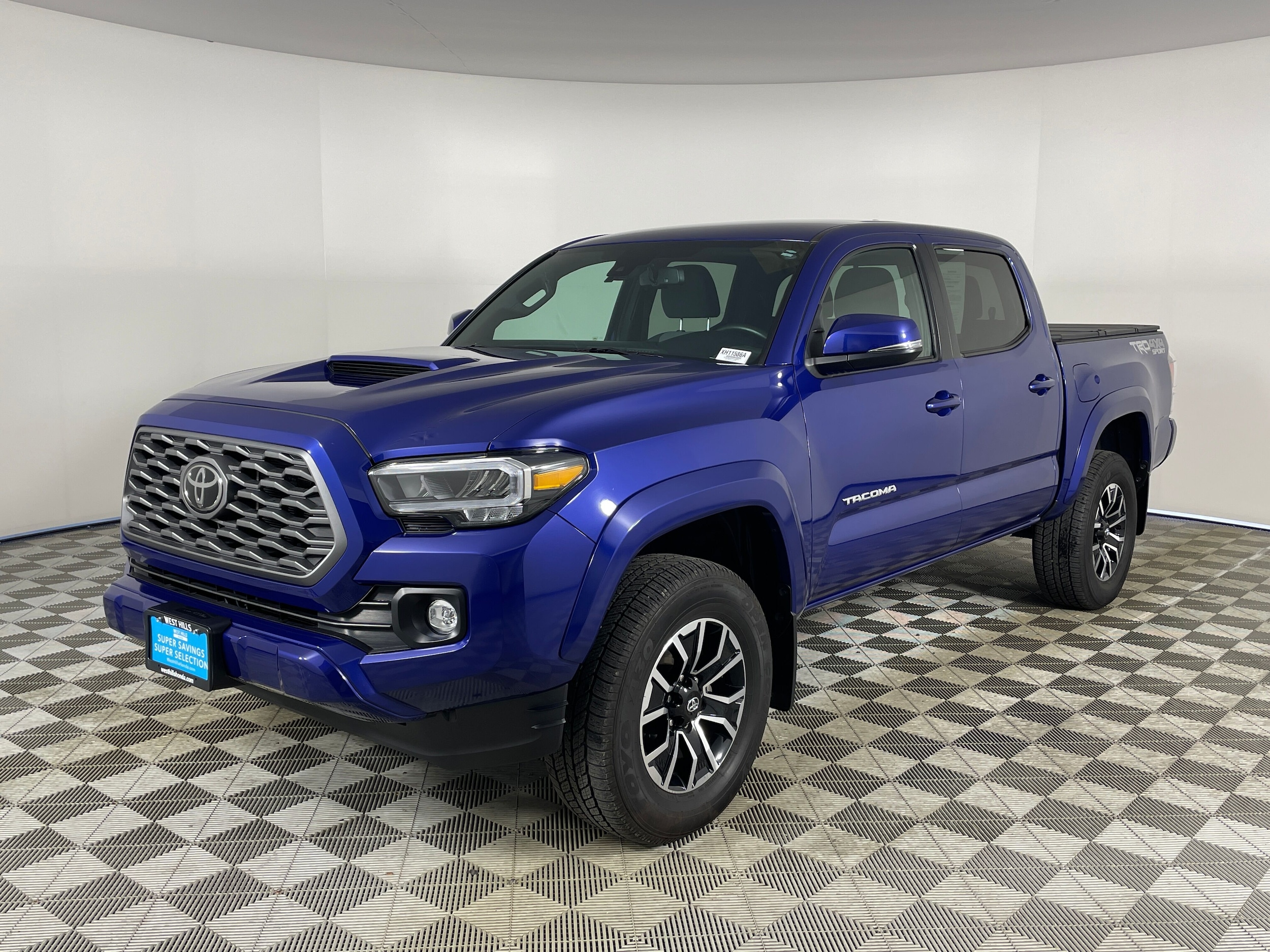 2023 Toyota Tacoma TRD Sport's photo