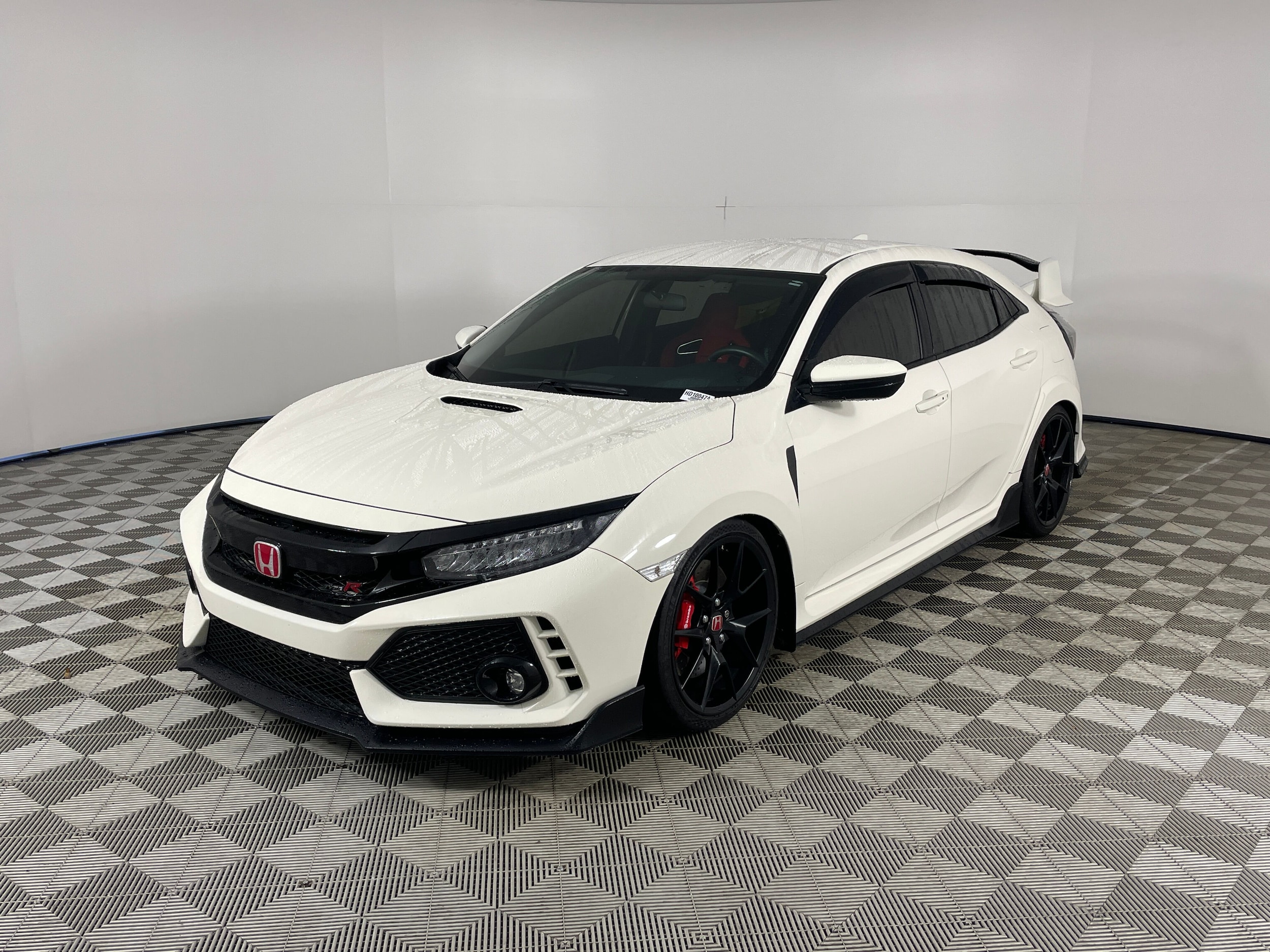 2019 Honda Civic Hatchback Type-R's photo