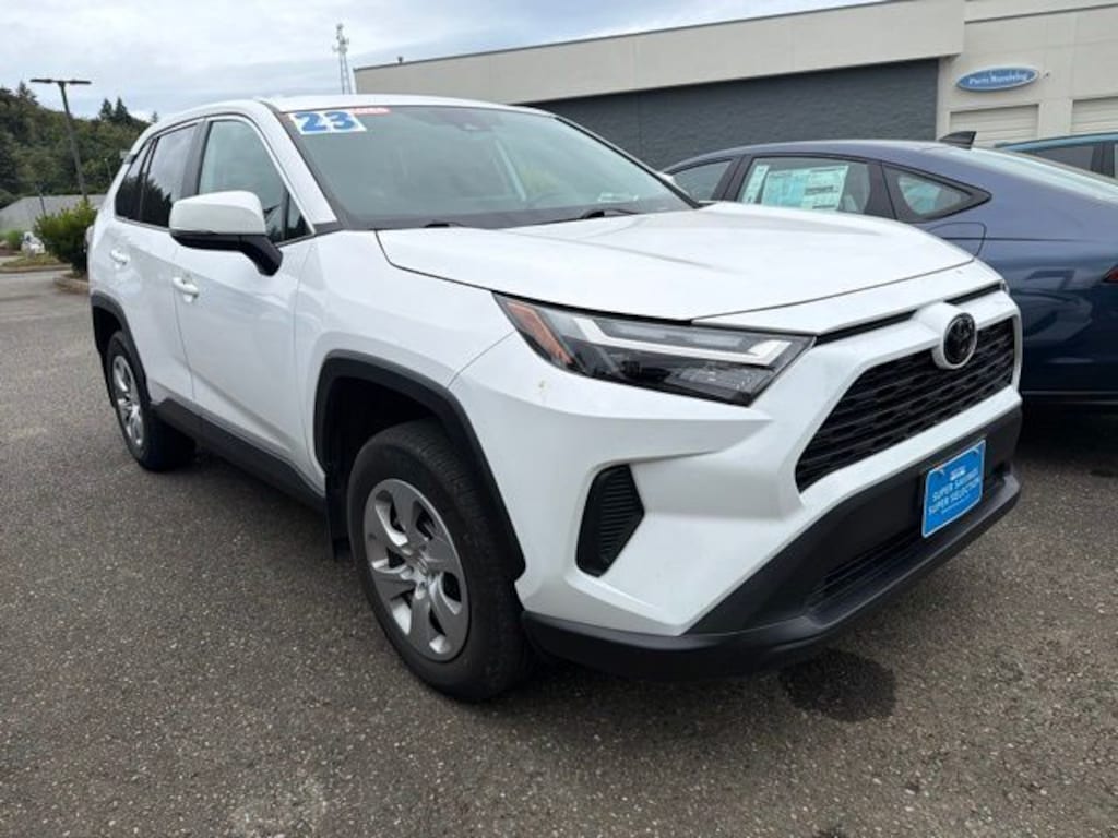 Used 2023 Toyota RAV4 LE SUV