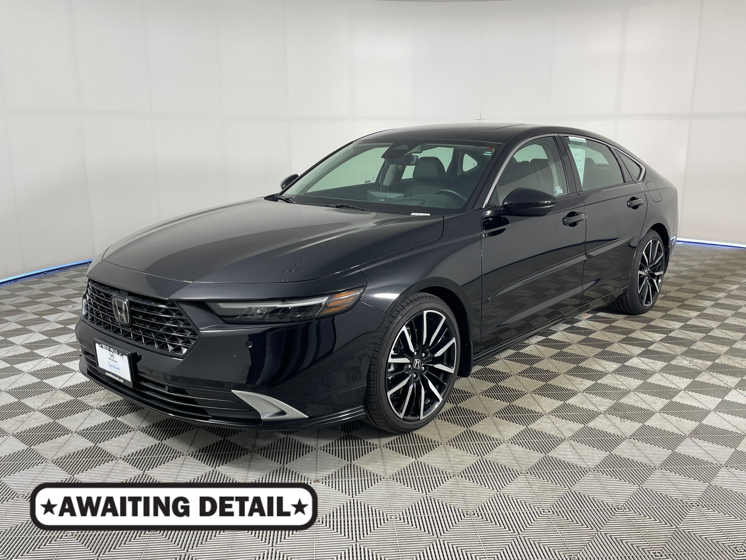2023 Honda Accord Hybrid Touring's photo