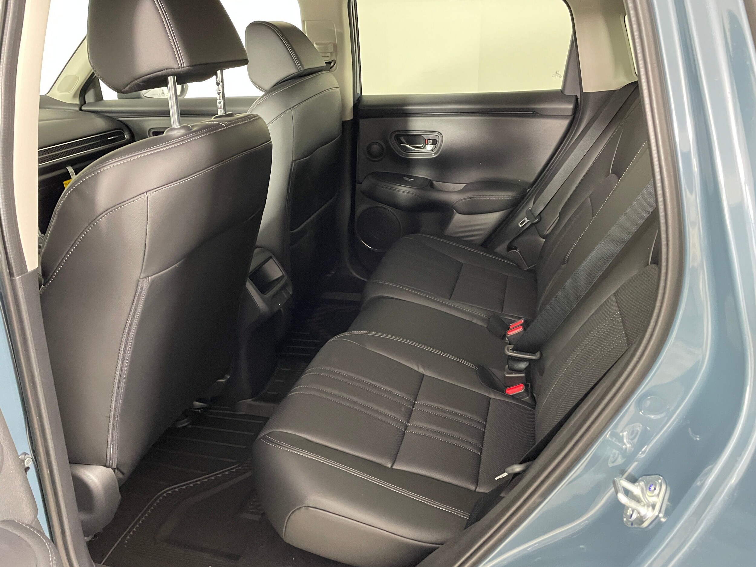 2026 Honda HR-V EX-L photo 4