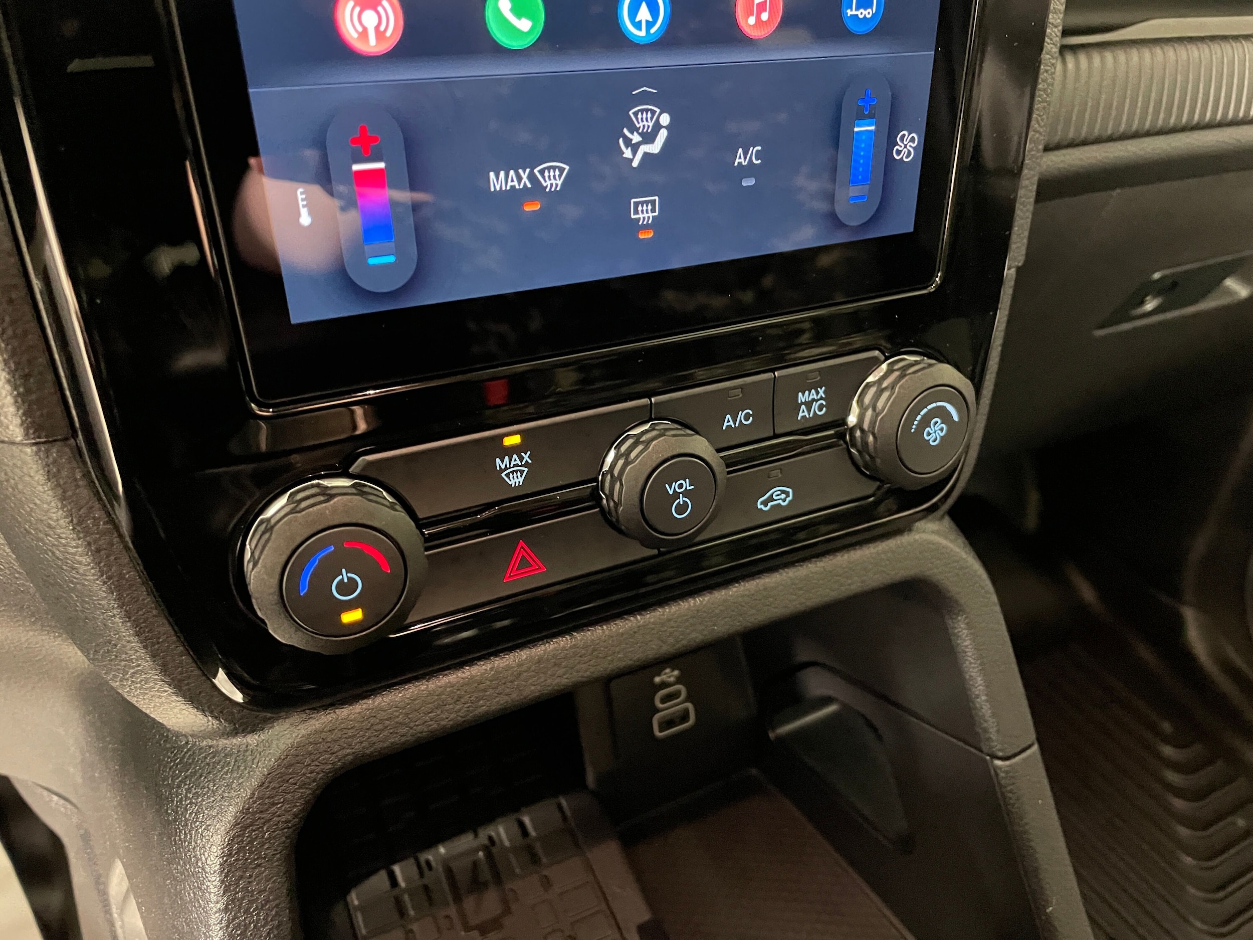 2024 Ford Ranger XLT photo 3