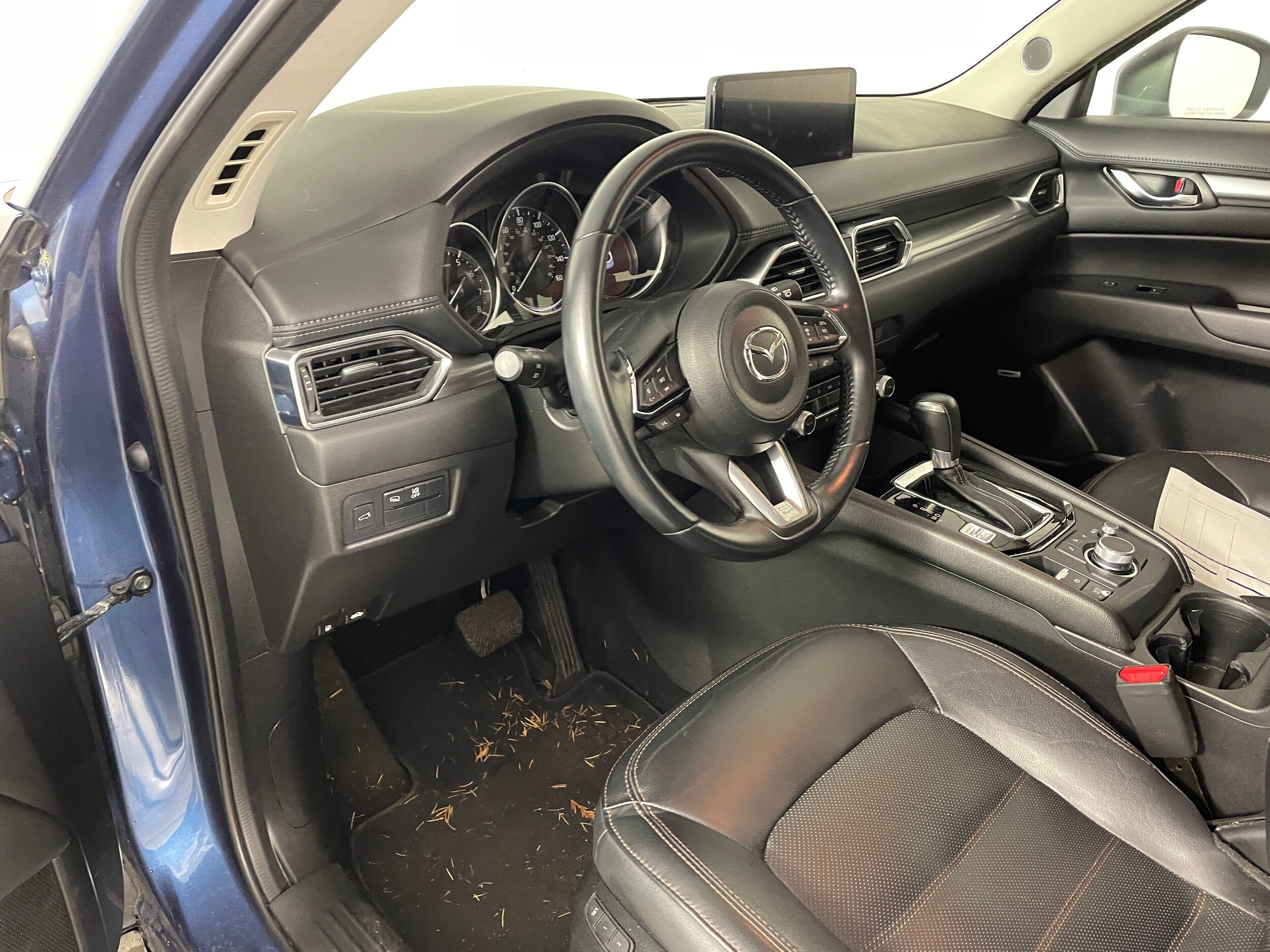 2021 Mazda CX-5 Touring photo 3