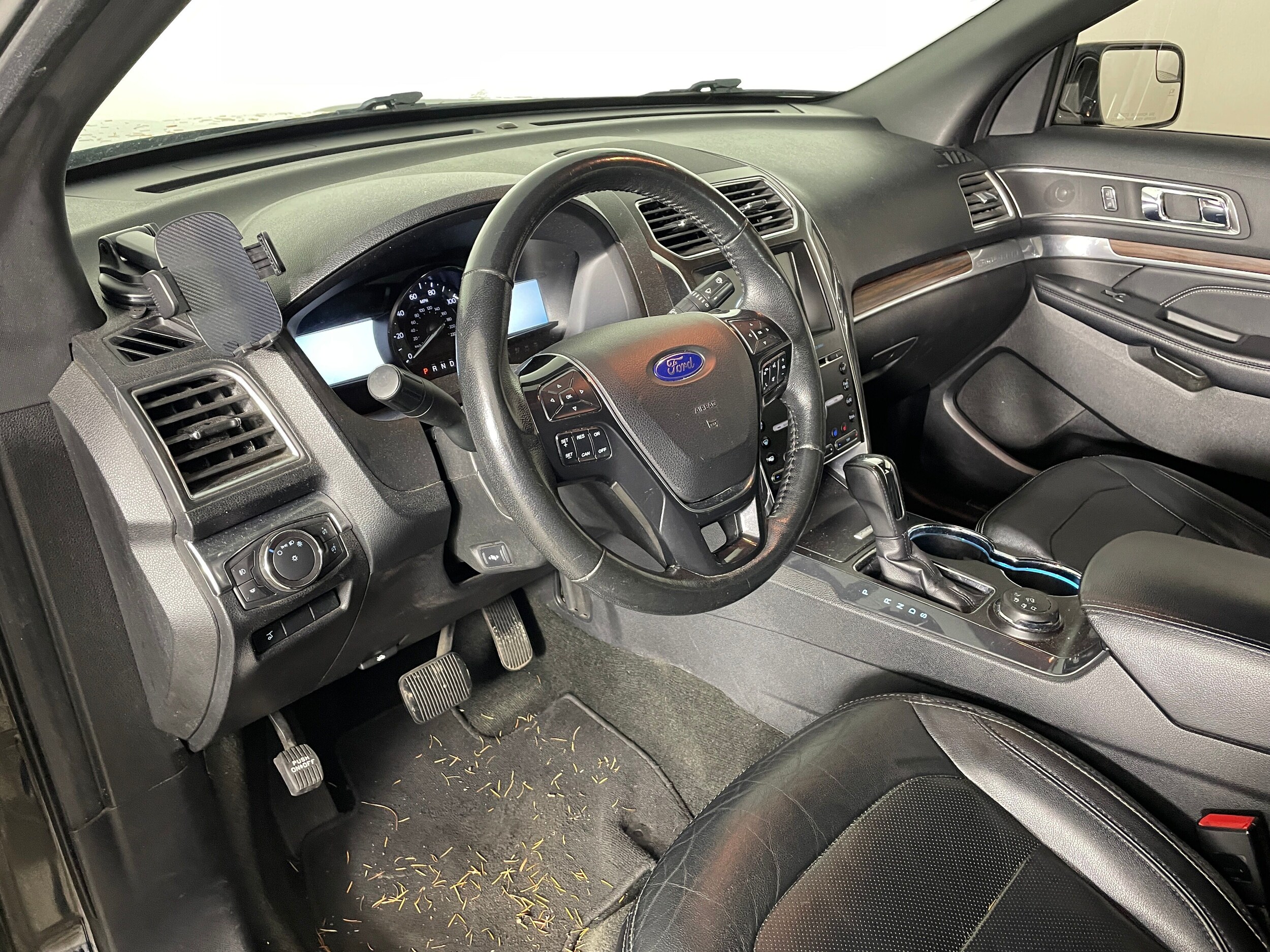 2017 Ford Explorer Limited photo 3