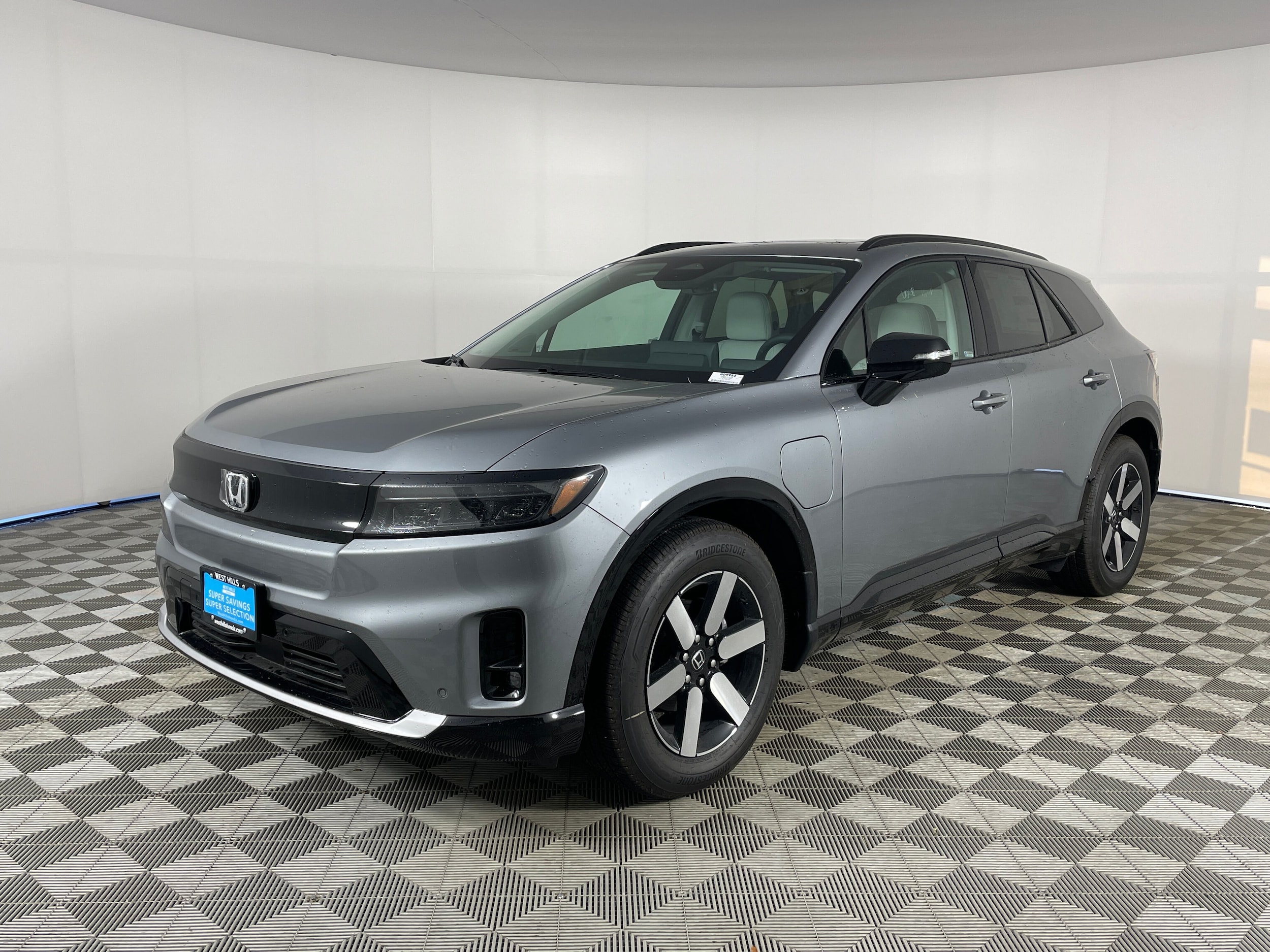 2025 Honda Prologue Touring's photo