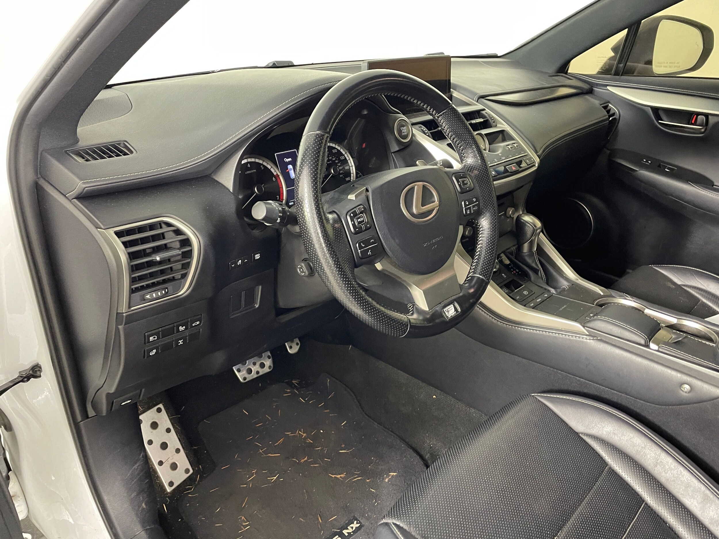 2018 Lexus NX 300 F SPORT photo 3