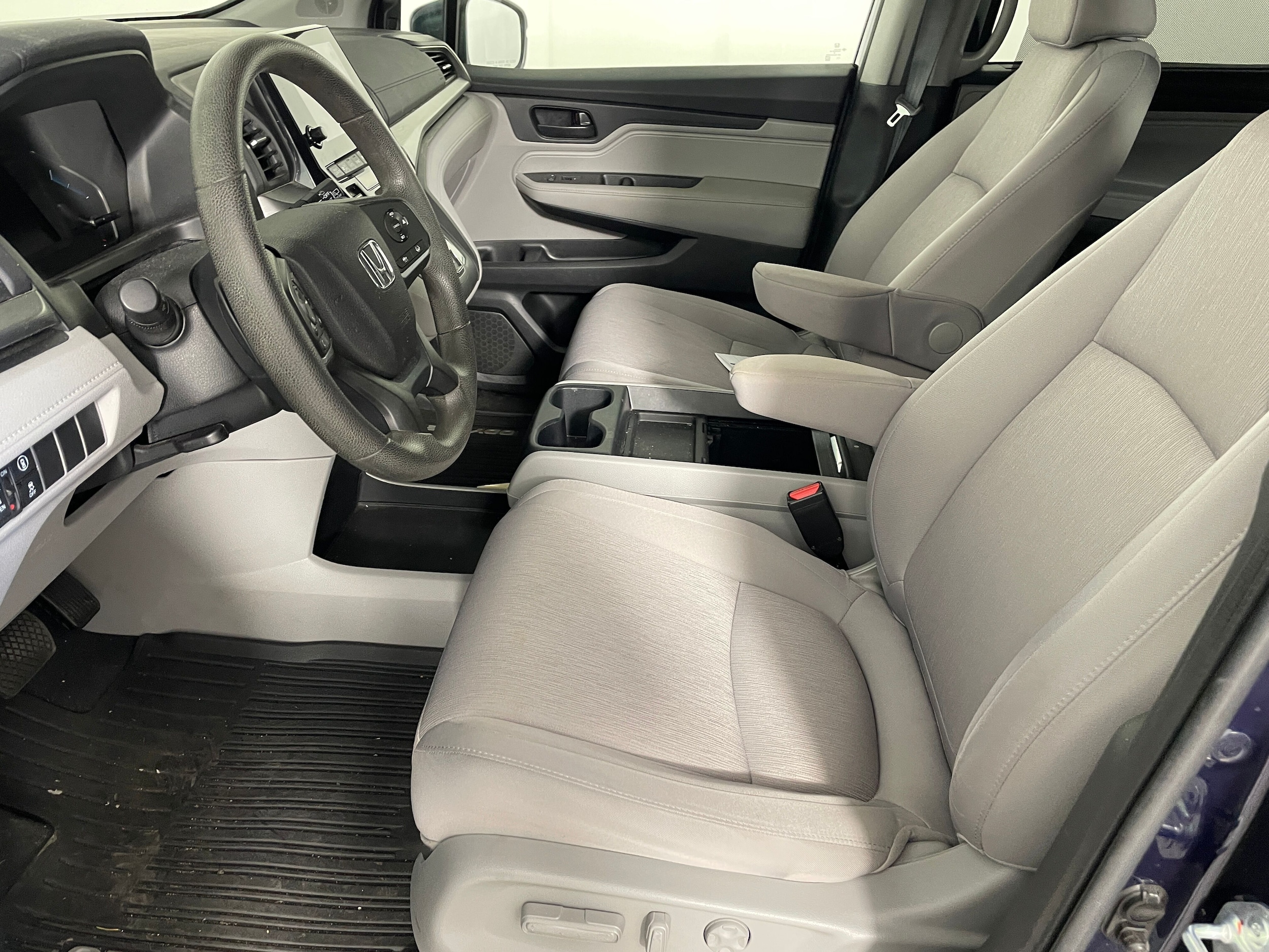 2021 Honda Odyssey EX photo 2