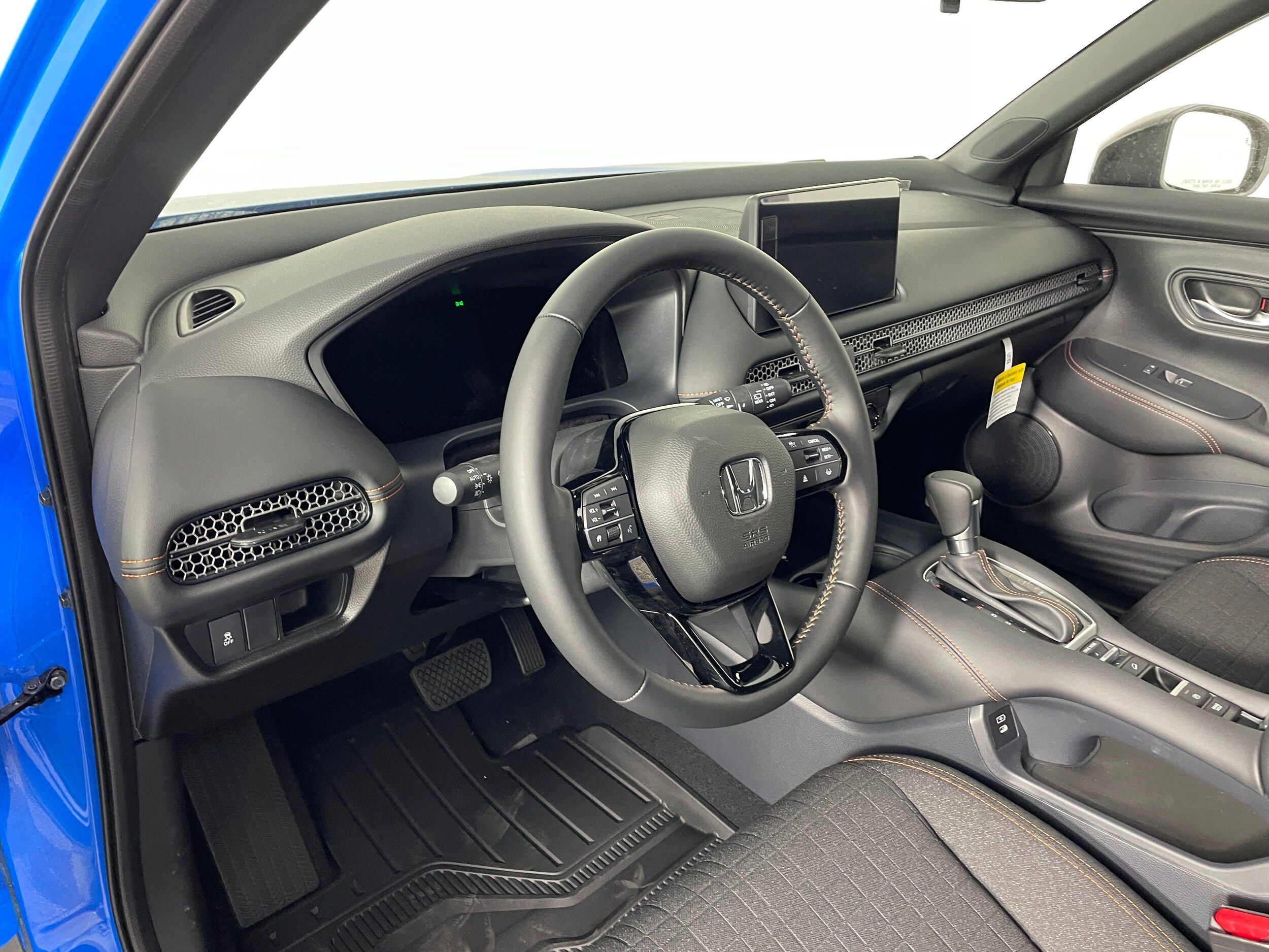 2026 Honda HR-V Sport photo 2