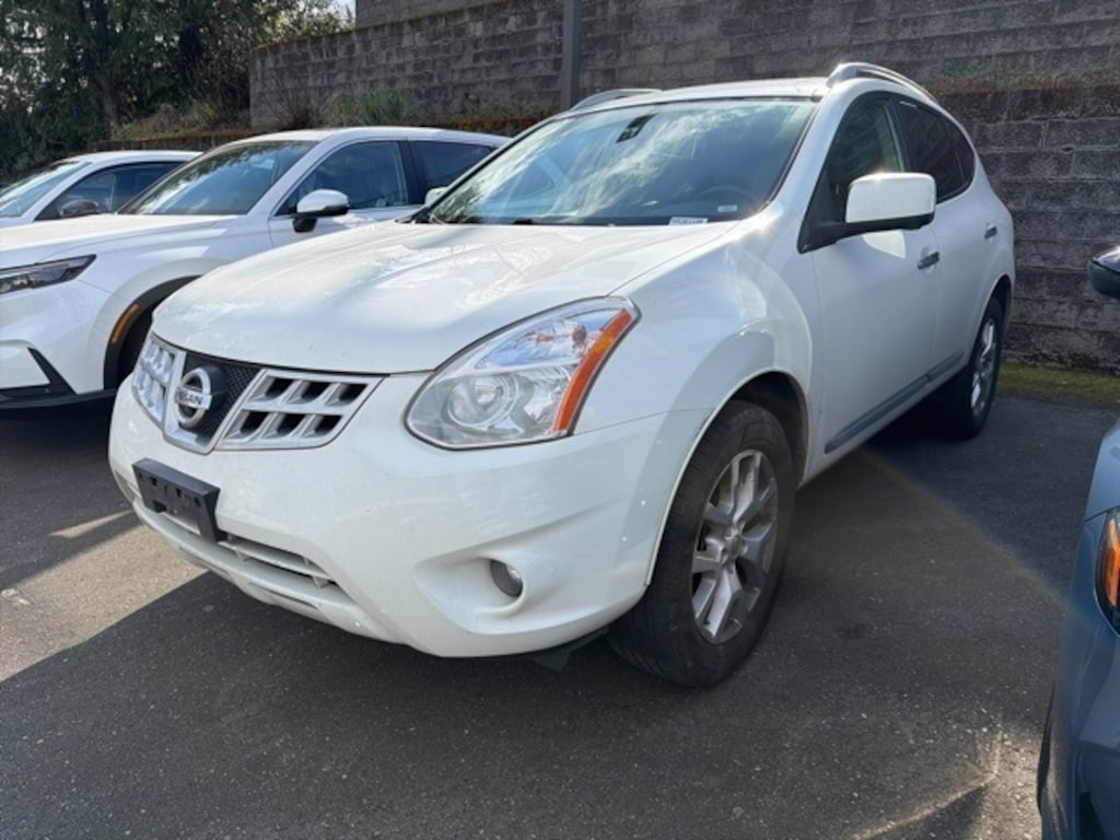 Used 2013 Nissan Rogue SV w/SL Pkg SUV