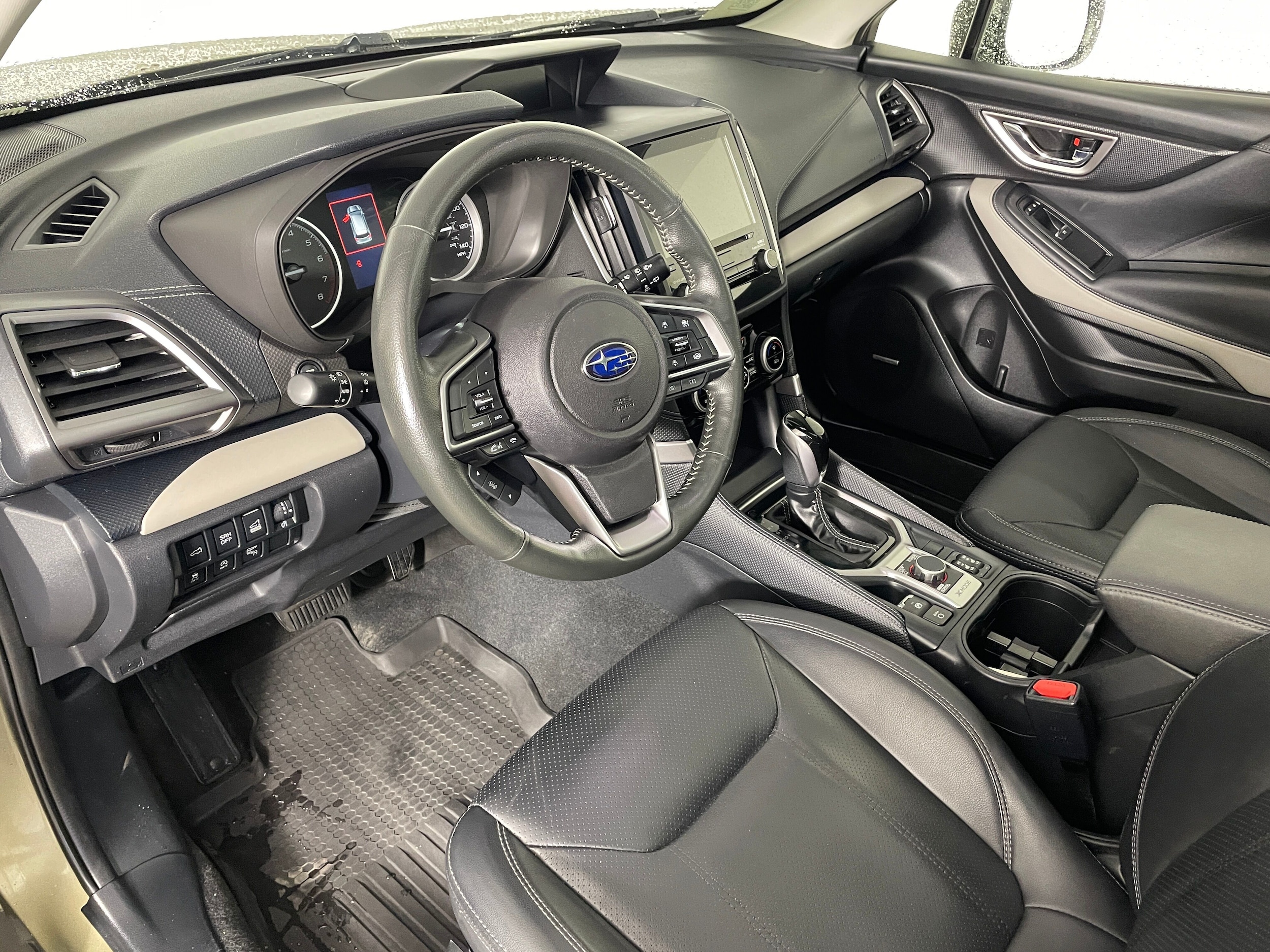 2023 Subaru Forester Limited photo 2