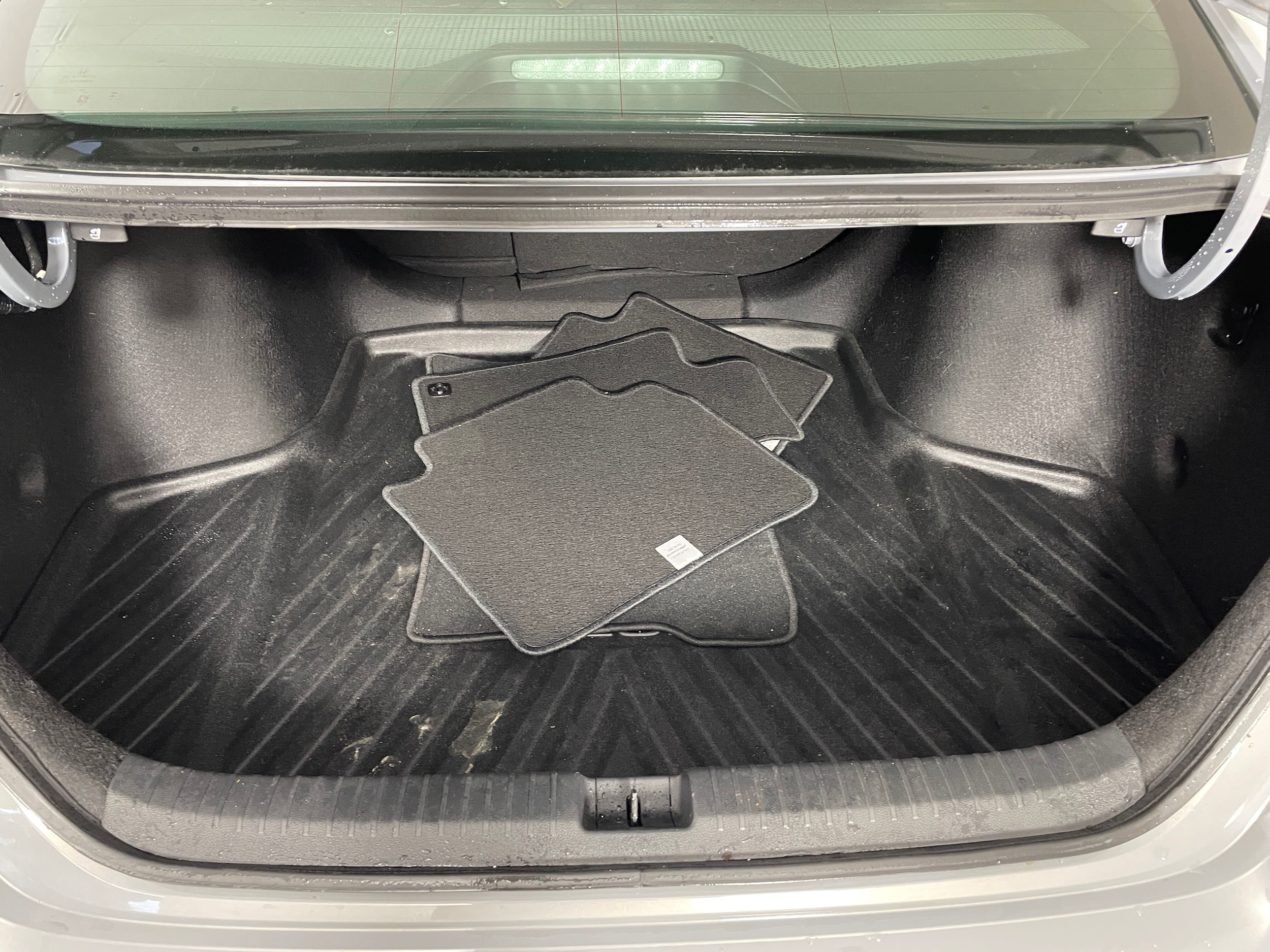 2025 Honda Accord Hybrid Sport-L - Photo 11