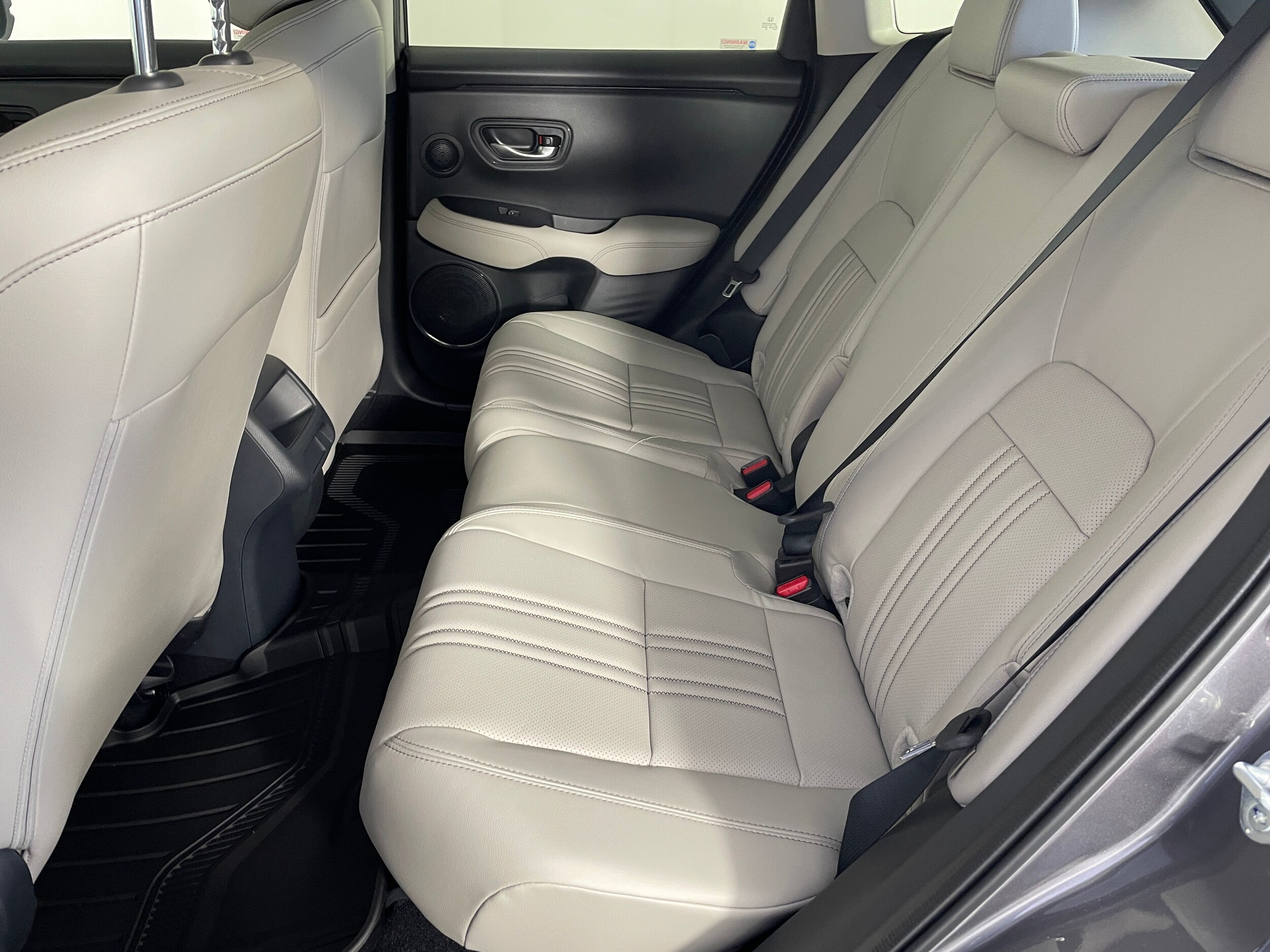 2026 Honda HR-V EX-L photo 4