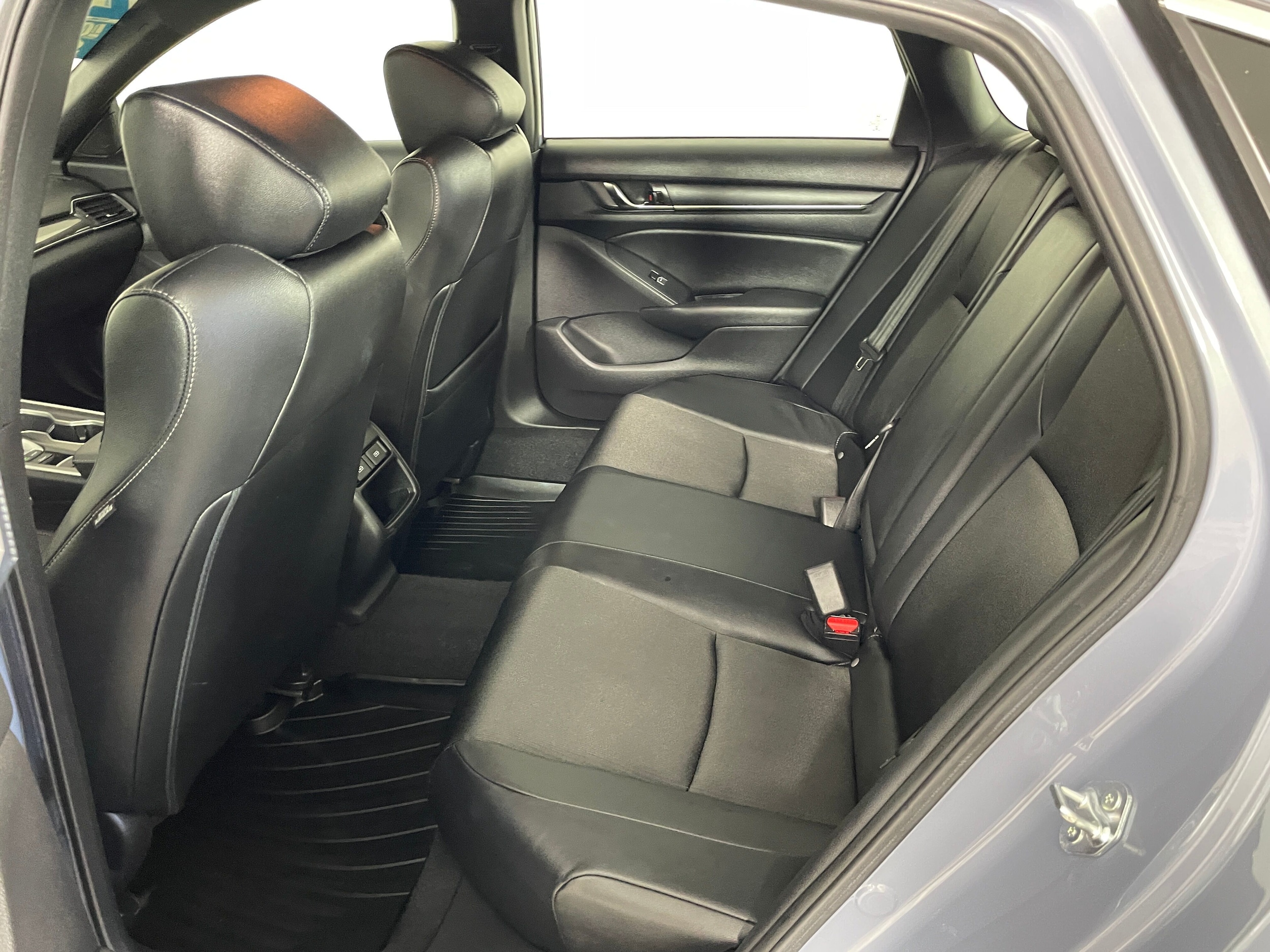 2022 Honda Accord Sport - Photo 17