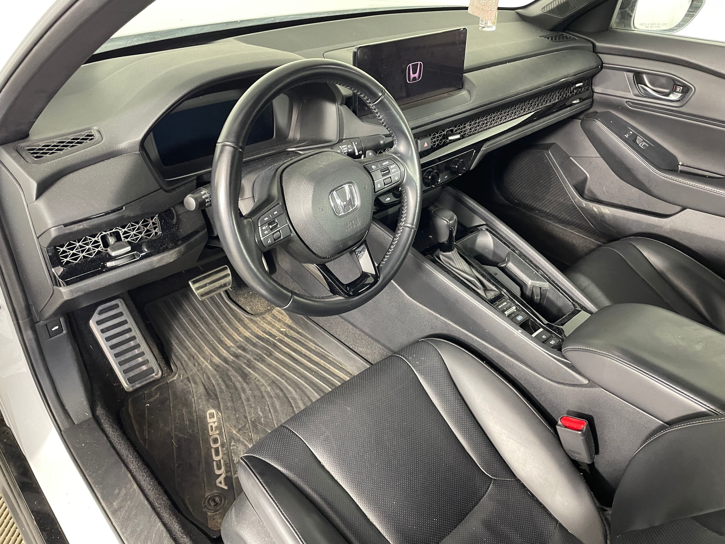 2023 Honda Accord Hybrid Sport-L photo 3