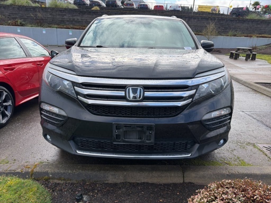 Used 2017 Honda Pilot Elite AWD SUV