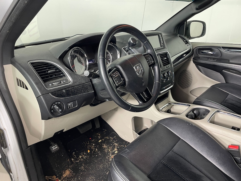 Used 2017 Dodge Grand Caravan SXT Van