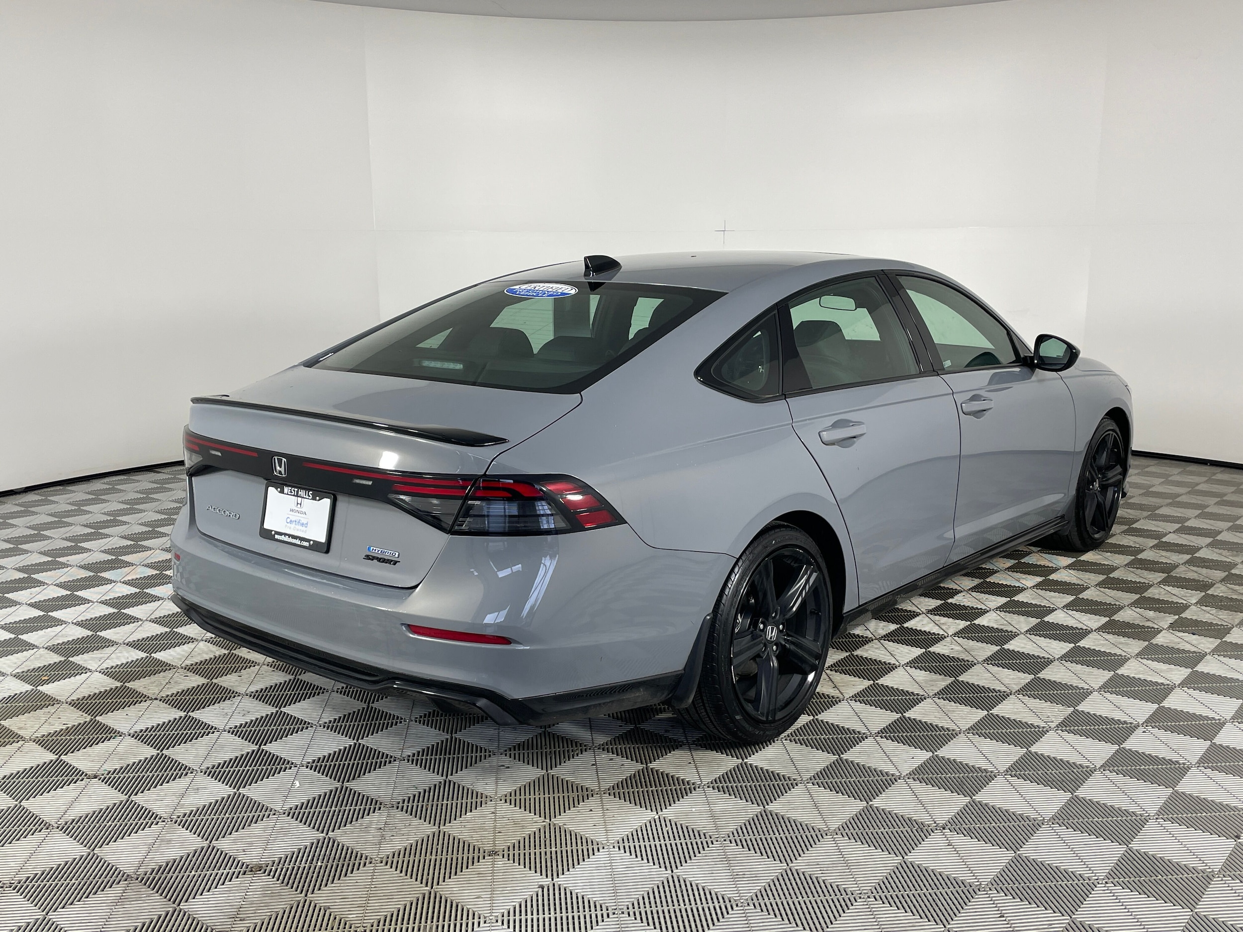 2025 Honda Accord Hybrid Sport-L - Photo 14