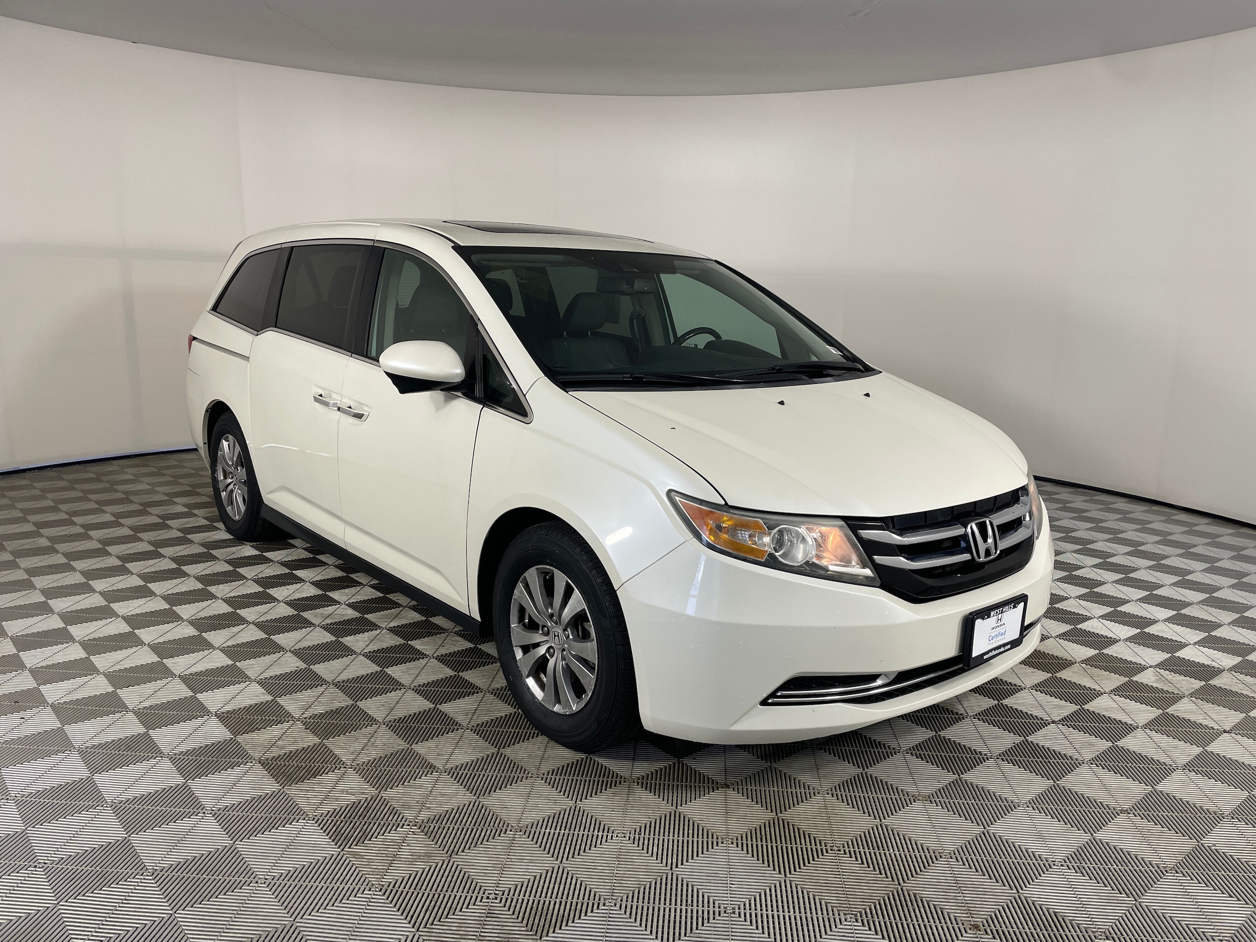 2016 Honda Odyssey EX-L - Photo 17