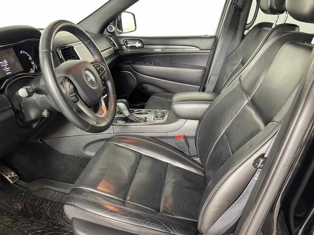 Used 2019 Jeep Grand Cherokee Overland SUV