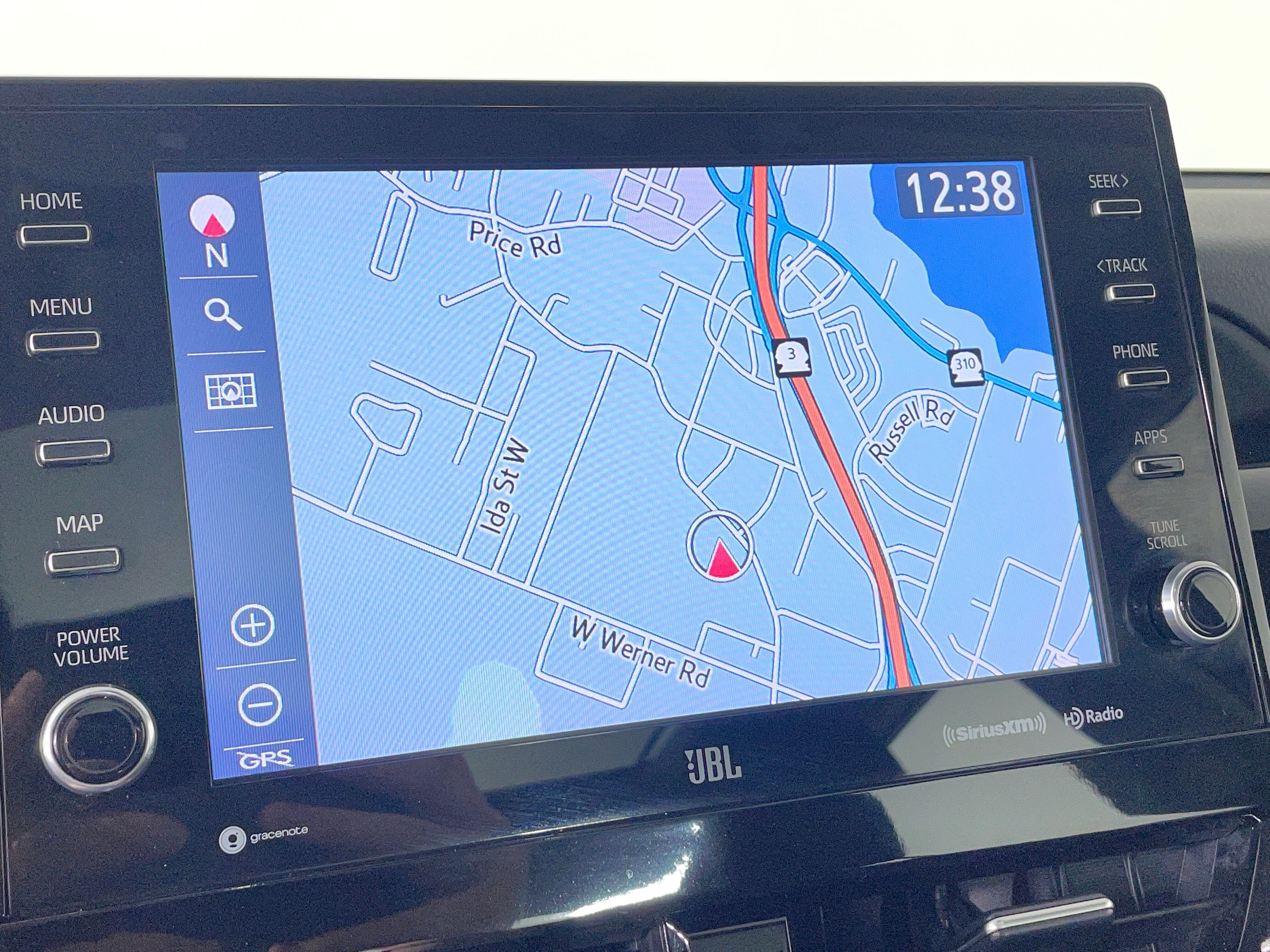 2023 Toyota Camry XLE photo 3