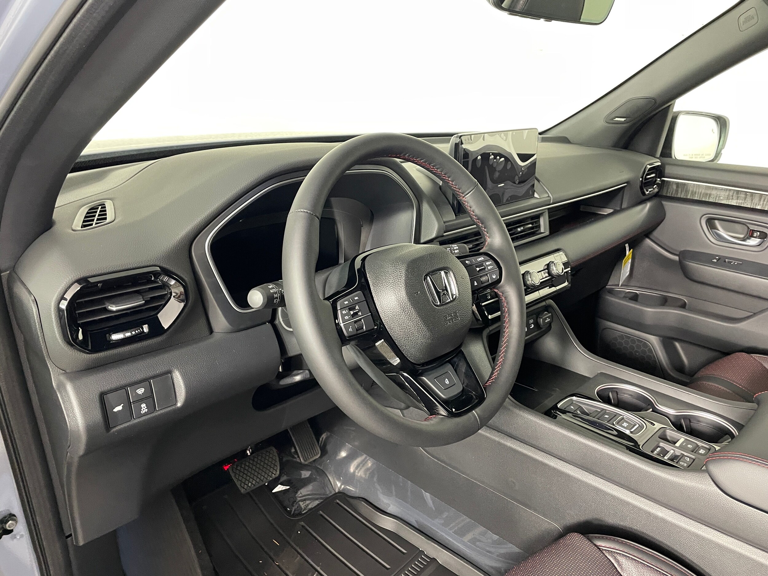 2025 Honda Pilot Black Edition photo 2