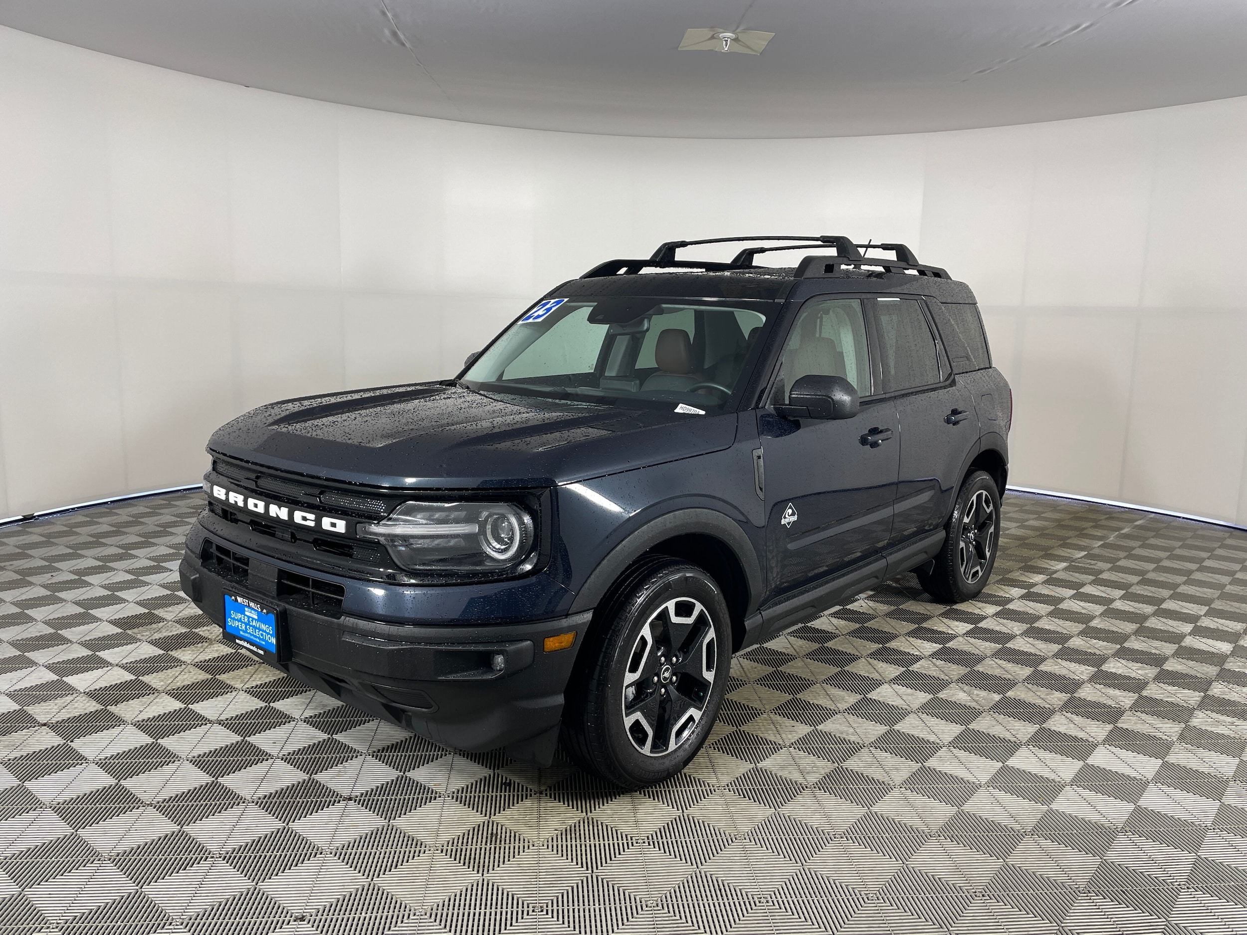 2023 Ford Bronco Sport Outer Banks photo 1