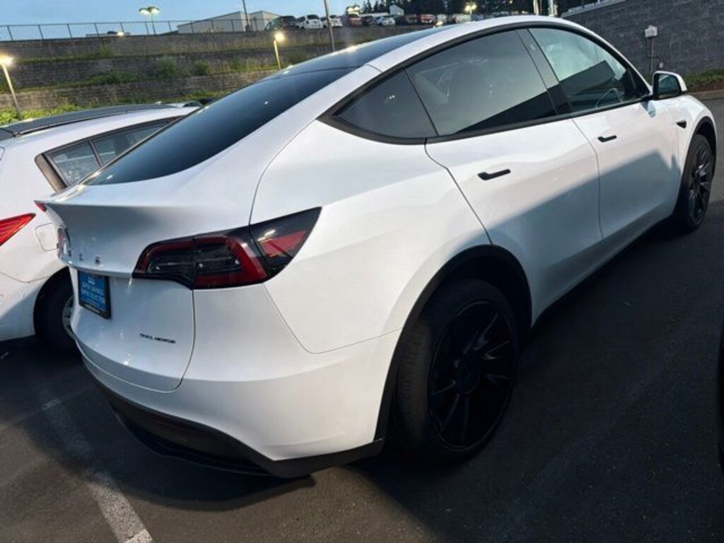 Used 2023 Tesla Model Y Long Range SUV