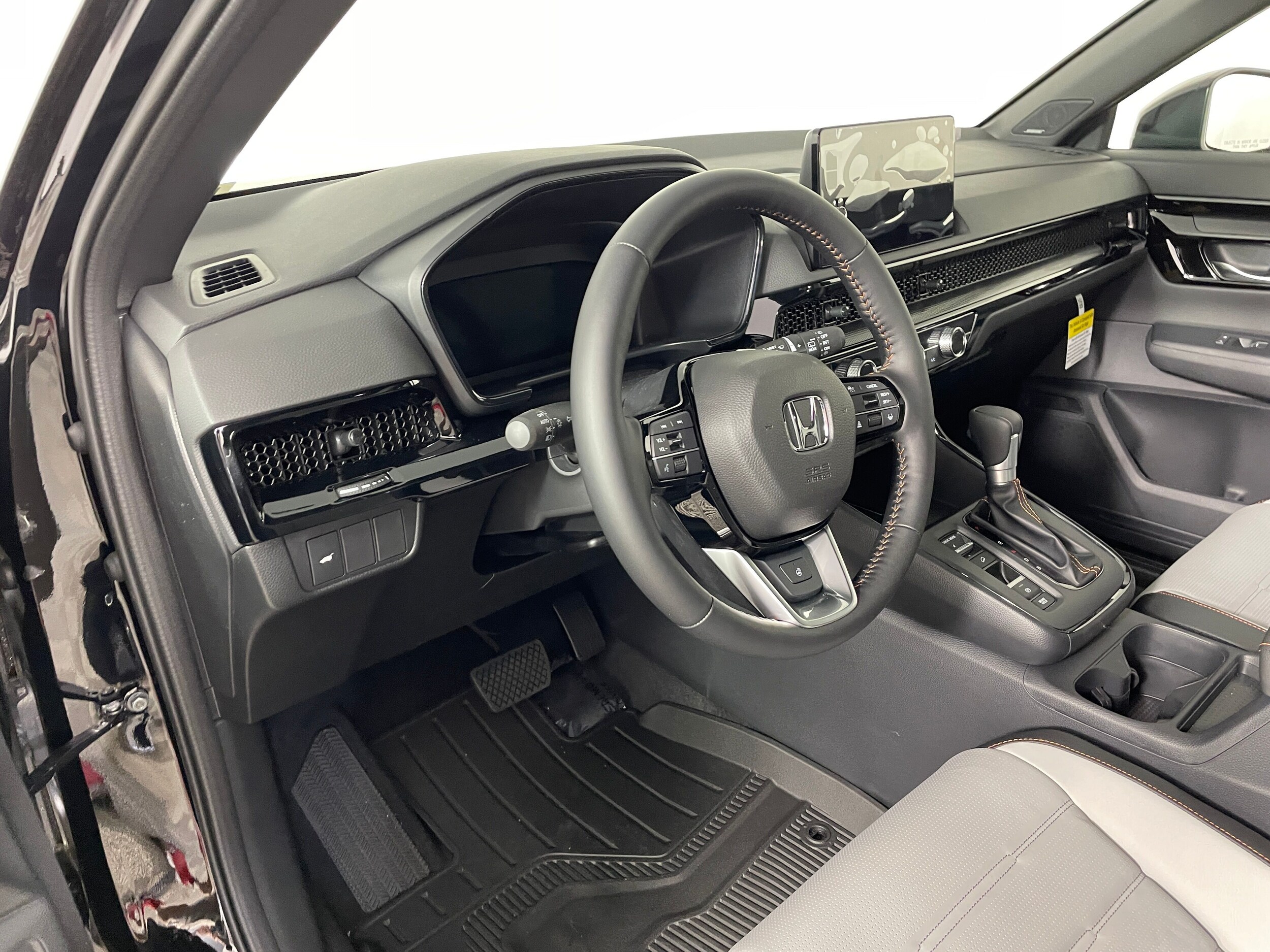 2026 Honda CR-V Hybrid Sport Touring photo 2