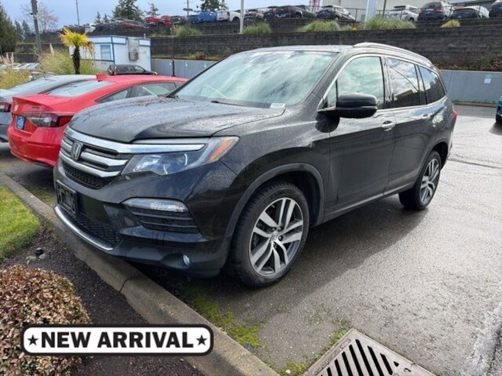 Used 2017 Honda Pilot Elite AWD SUV