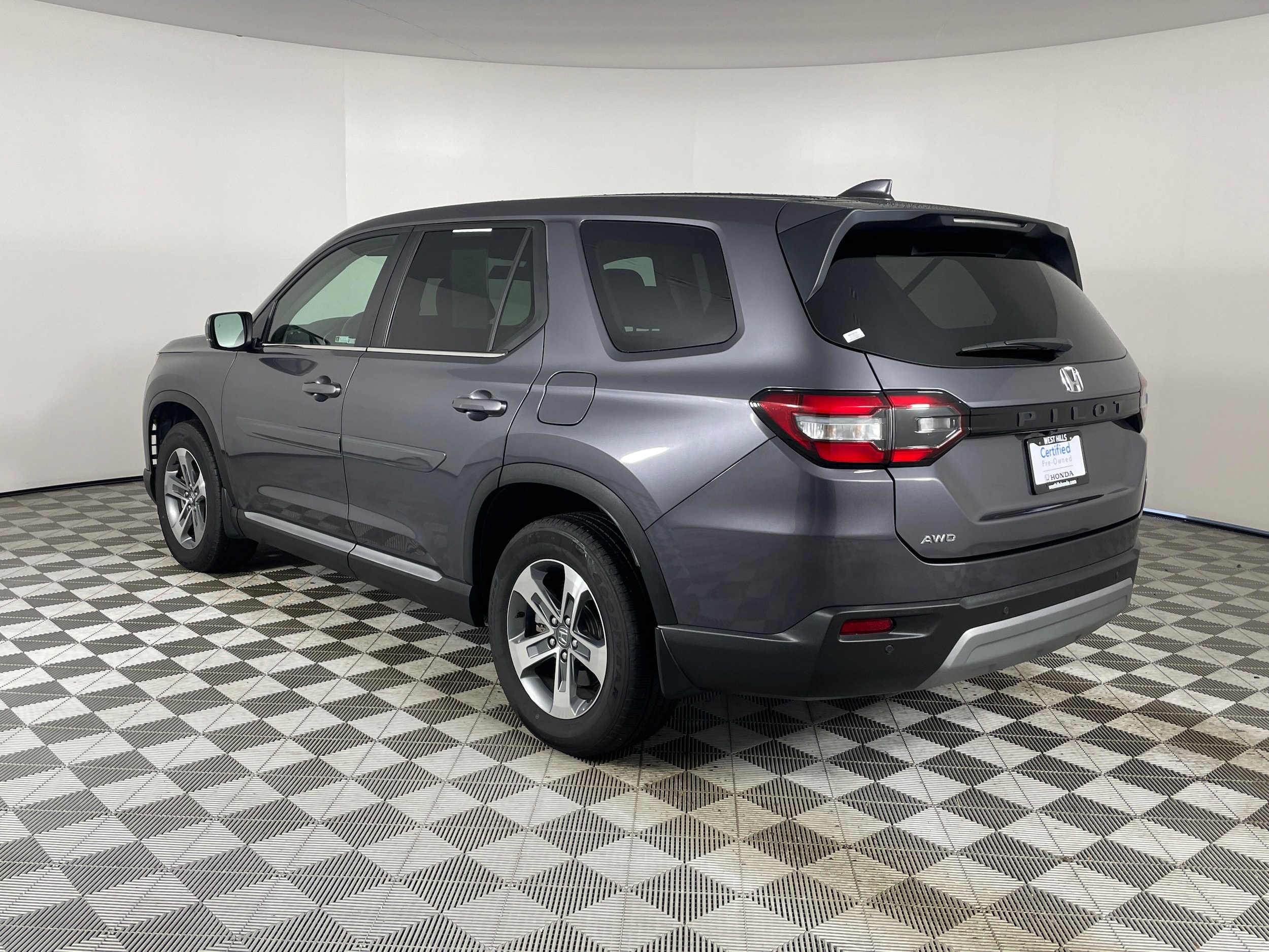 2024 Honda Pilot EX-L - Photo 23