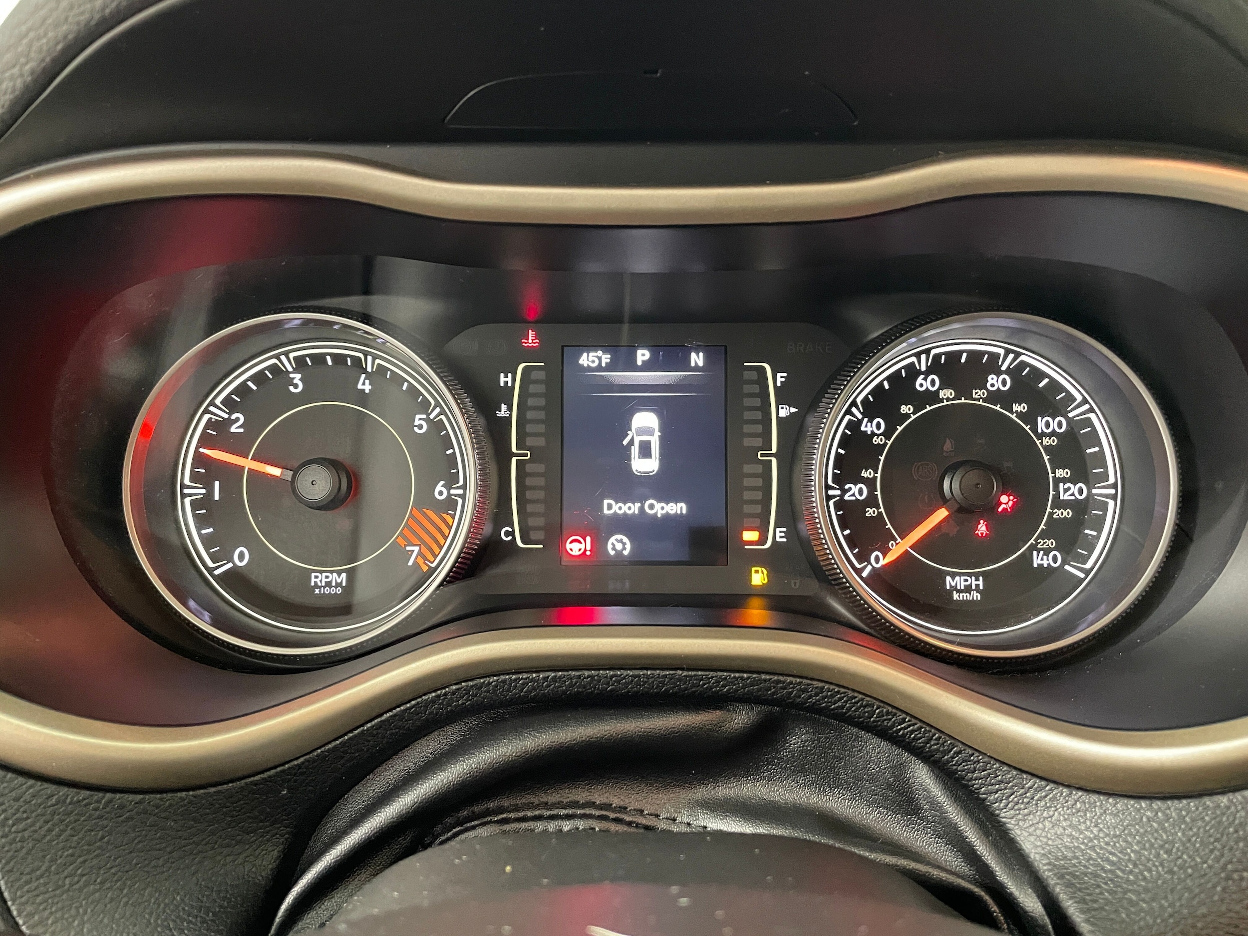 2015 Jeep Cherokee Sport FWD photo 4