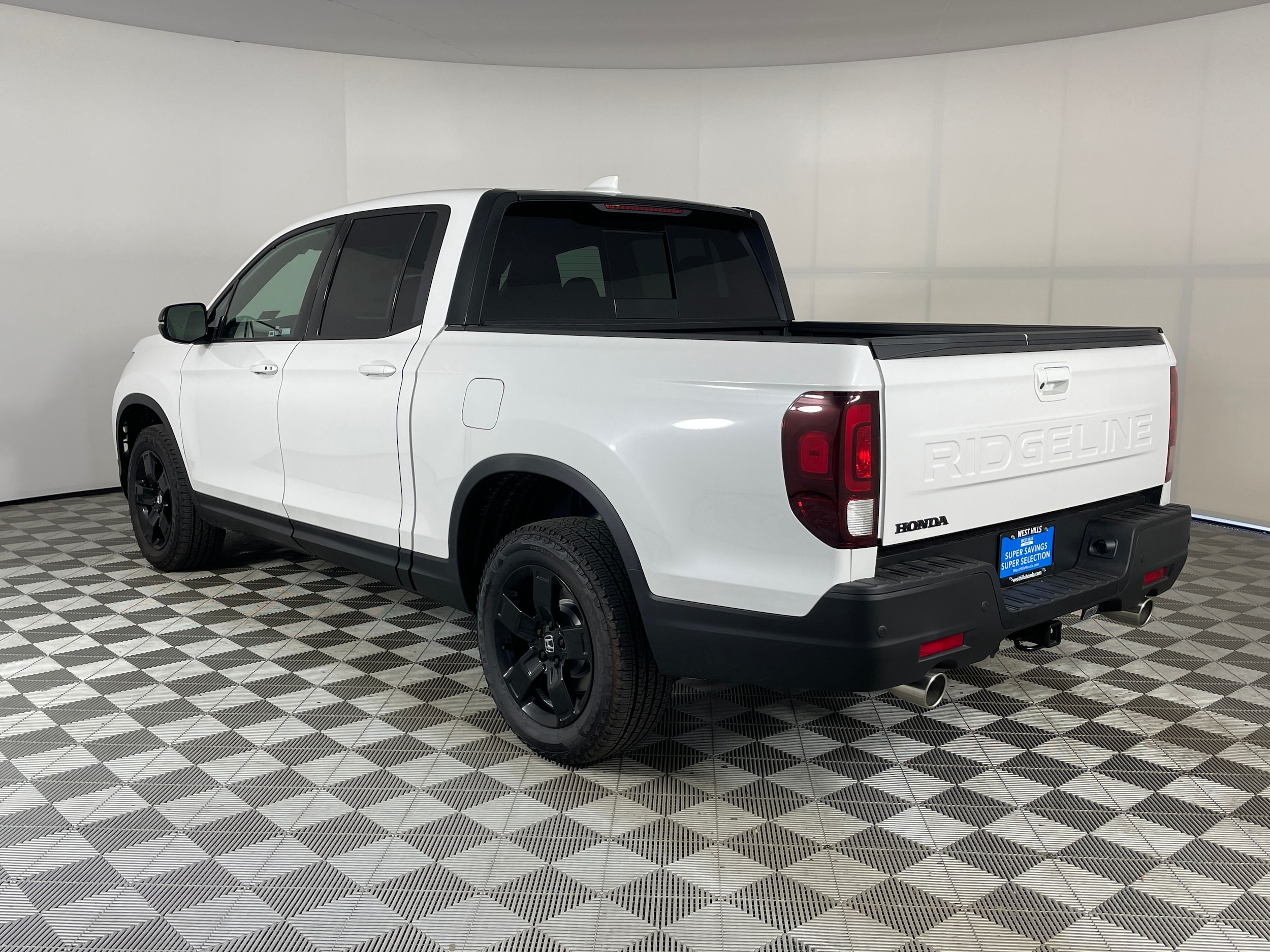 2026 Honda Ridgeline Black Edition - Photo 9