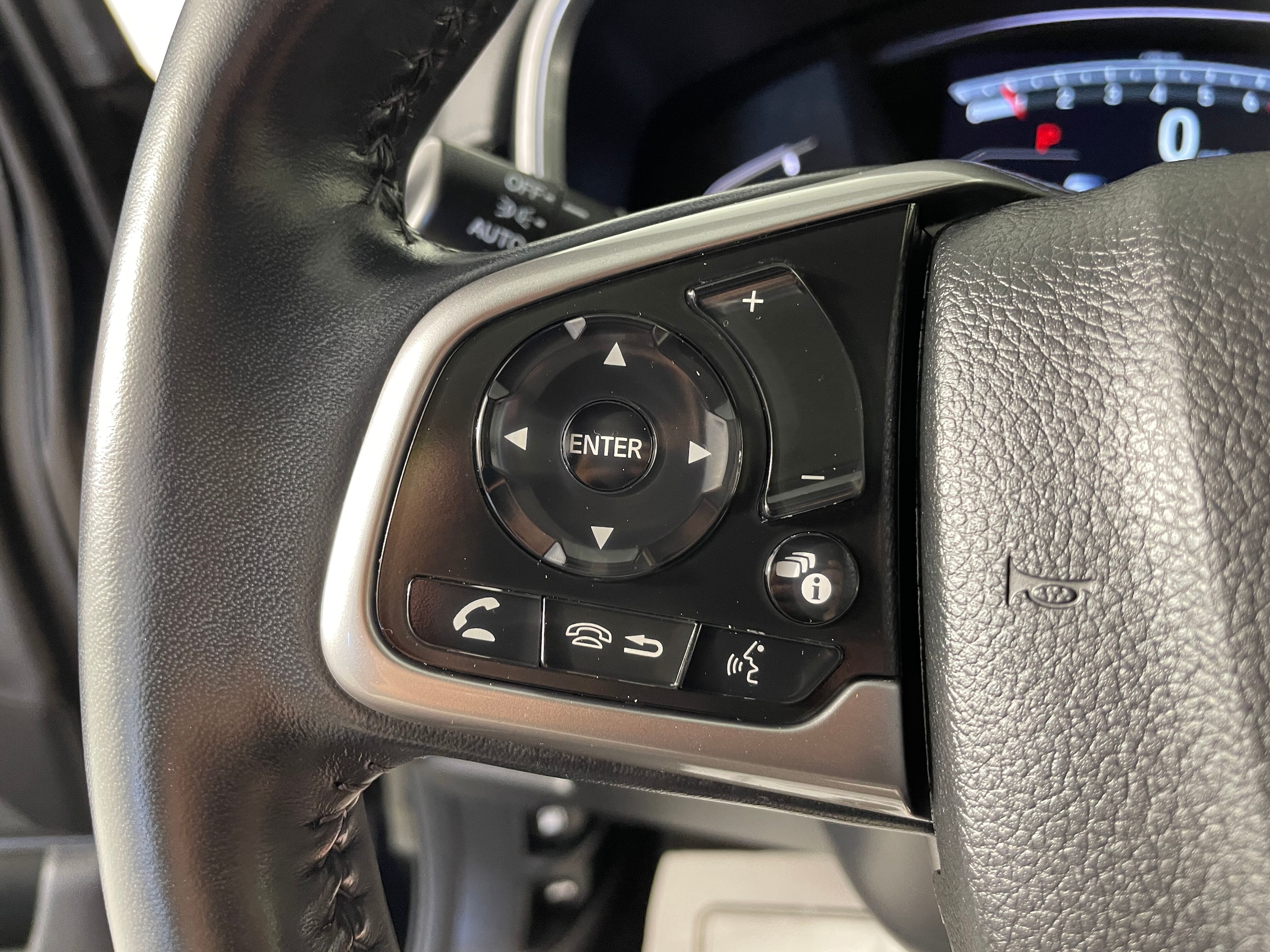 2021 Honda CR-V Touring - Photo 11