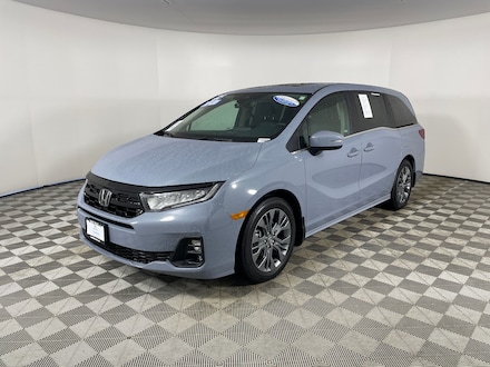 2025 Honda Odyssey Touring Van
