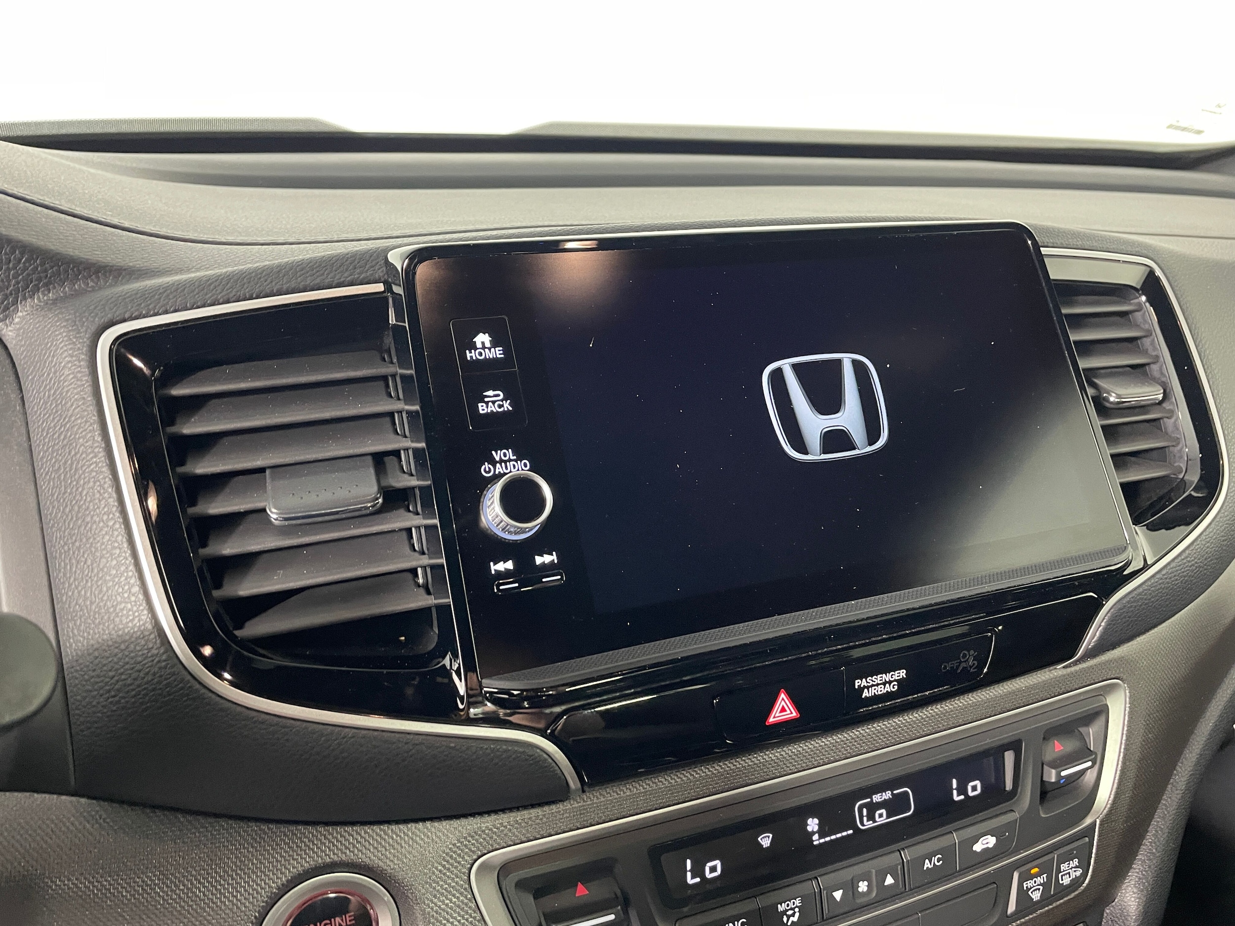 2024 Honda Ridgeline RTL photo 6