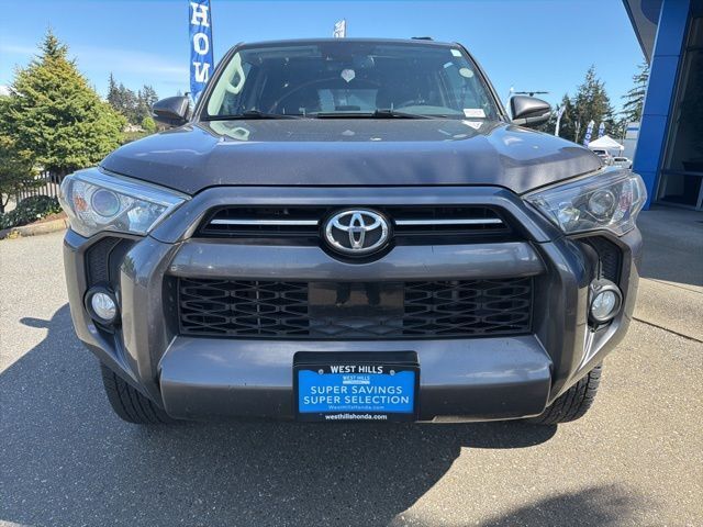 2020 Toyota 4Runner SR5 photo 3