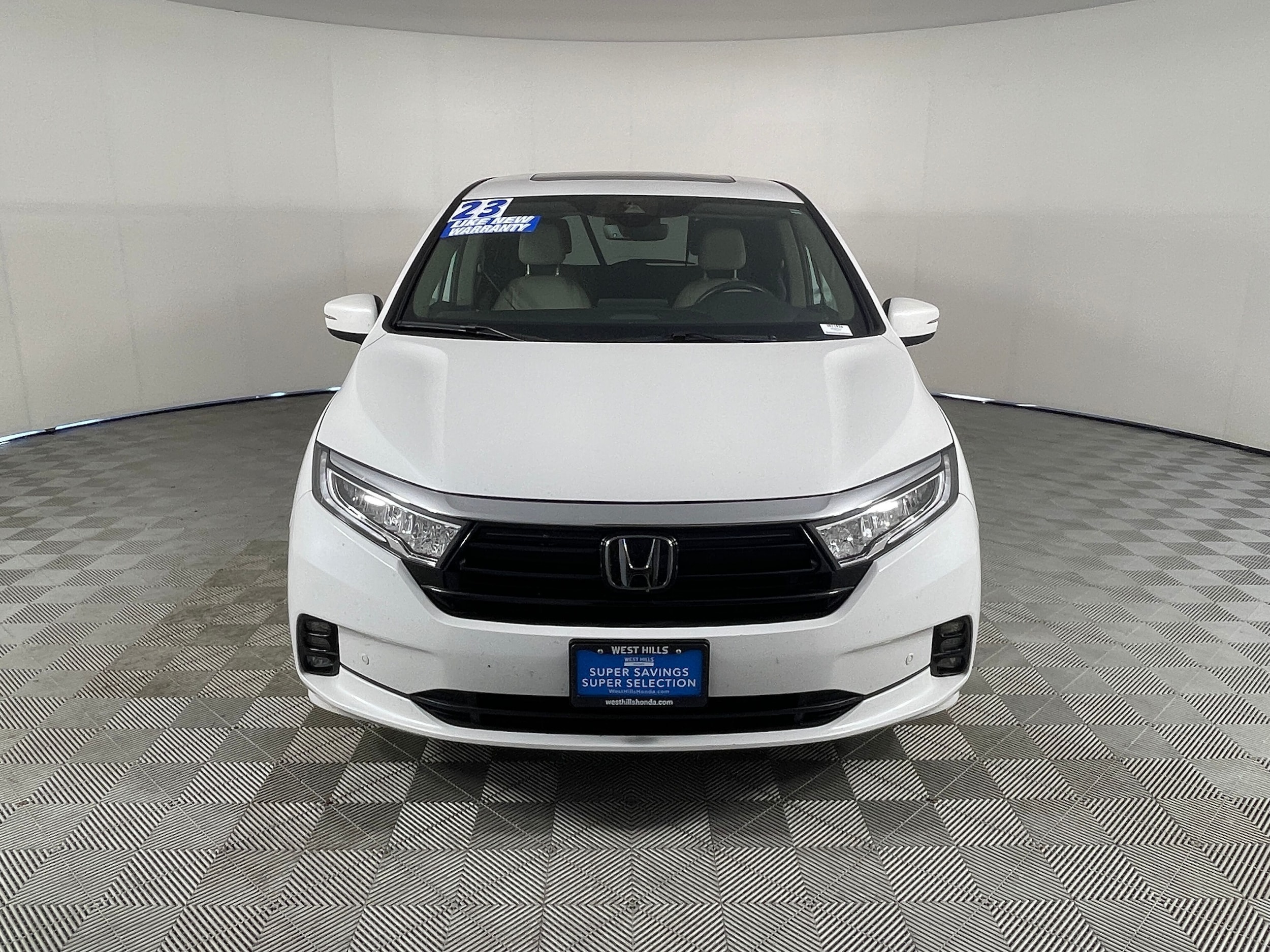 2023 Honda Odyssey Touring - Photo 16