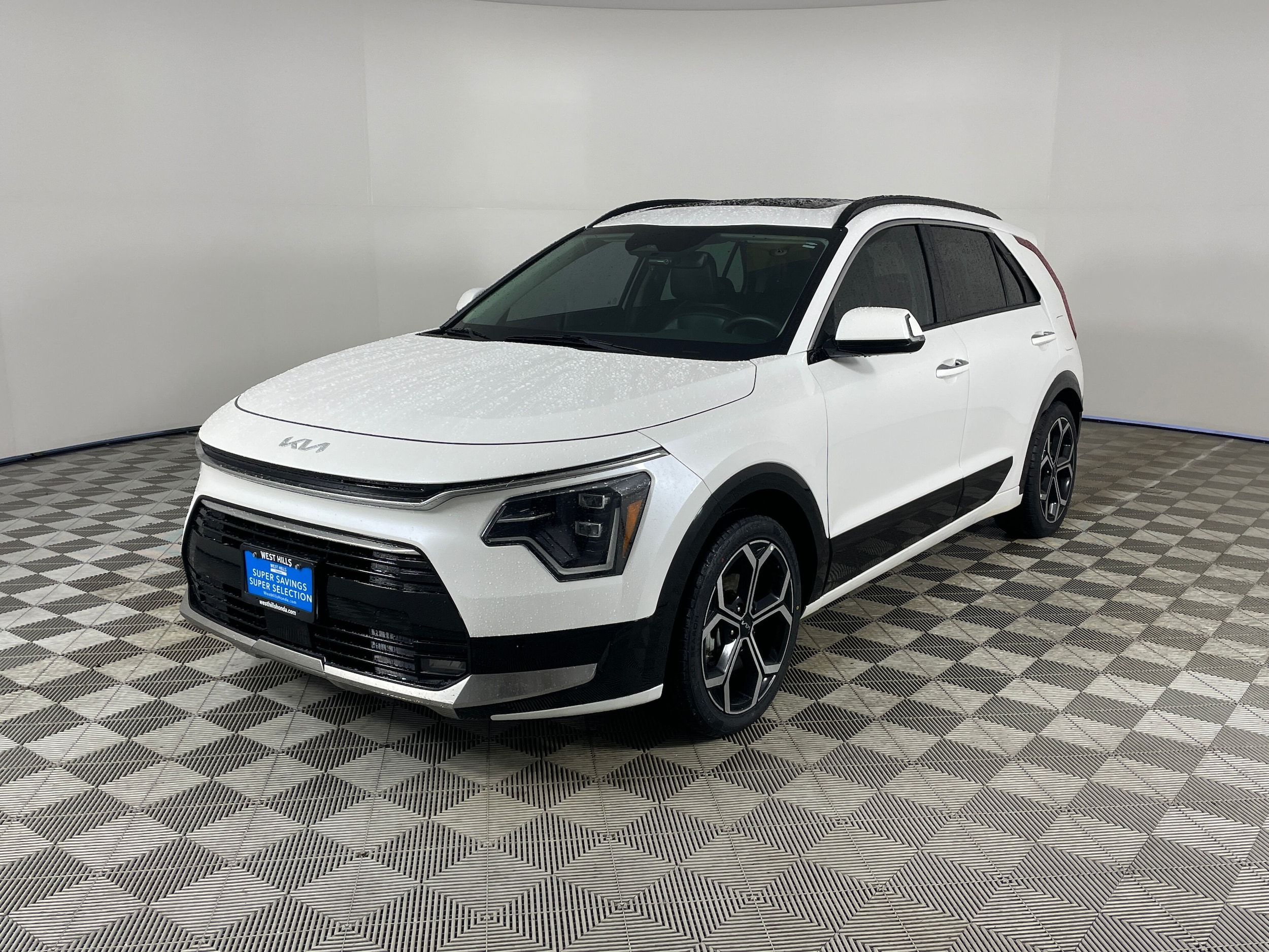 2023 Kia Niro SX Touring