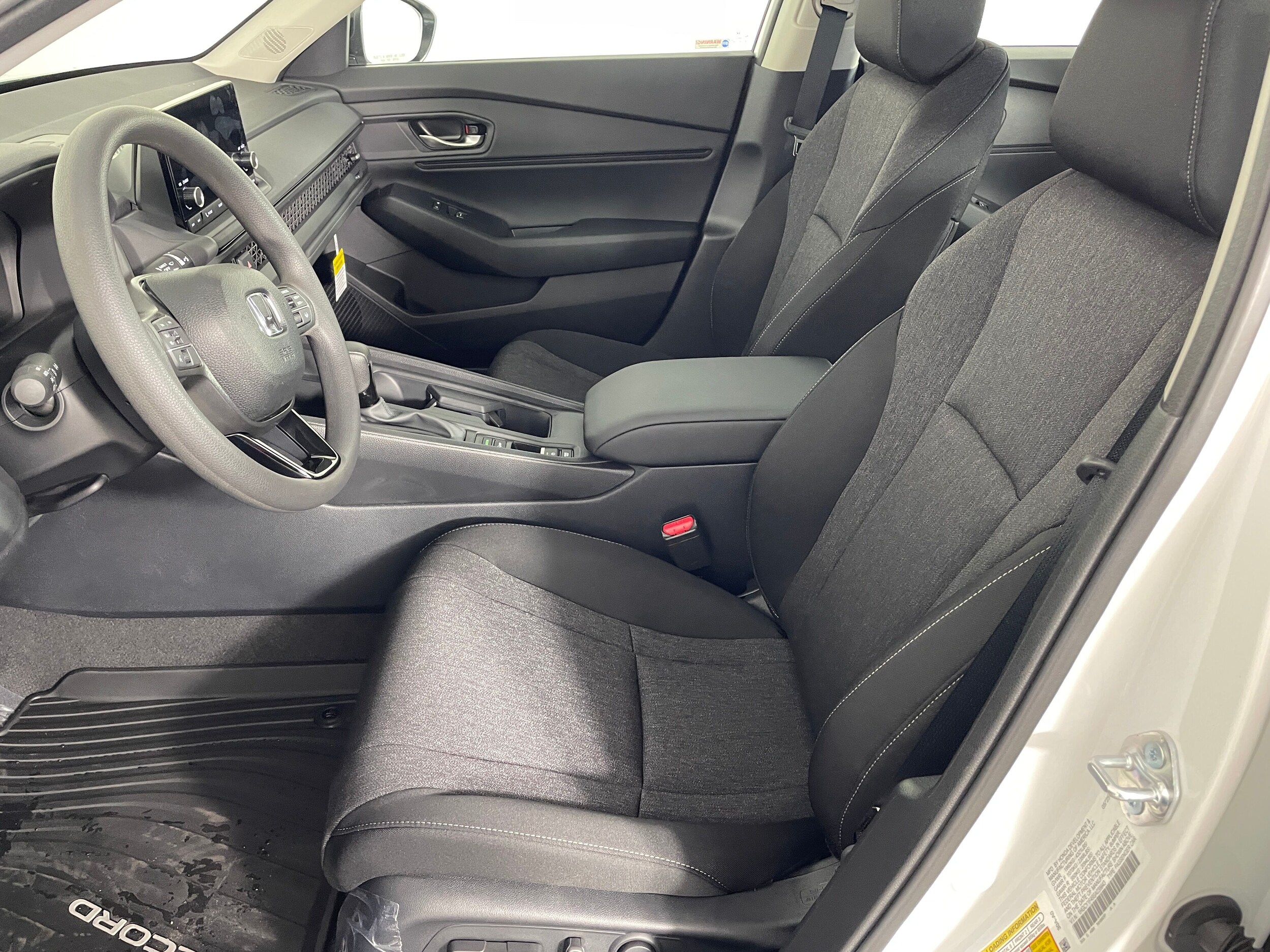 2025 Honda Accord SE photo 2