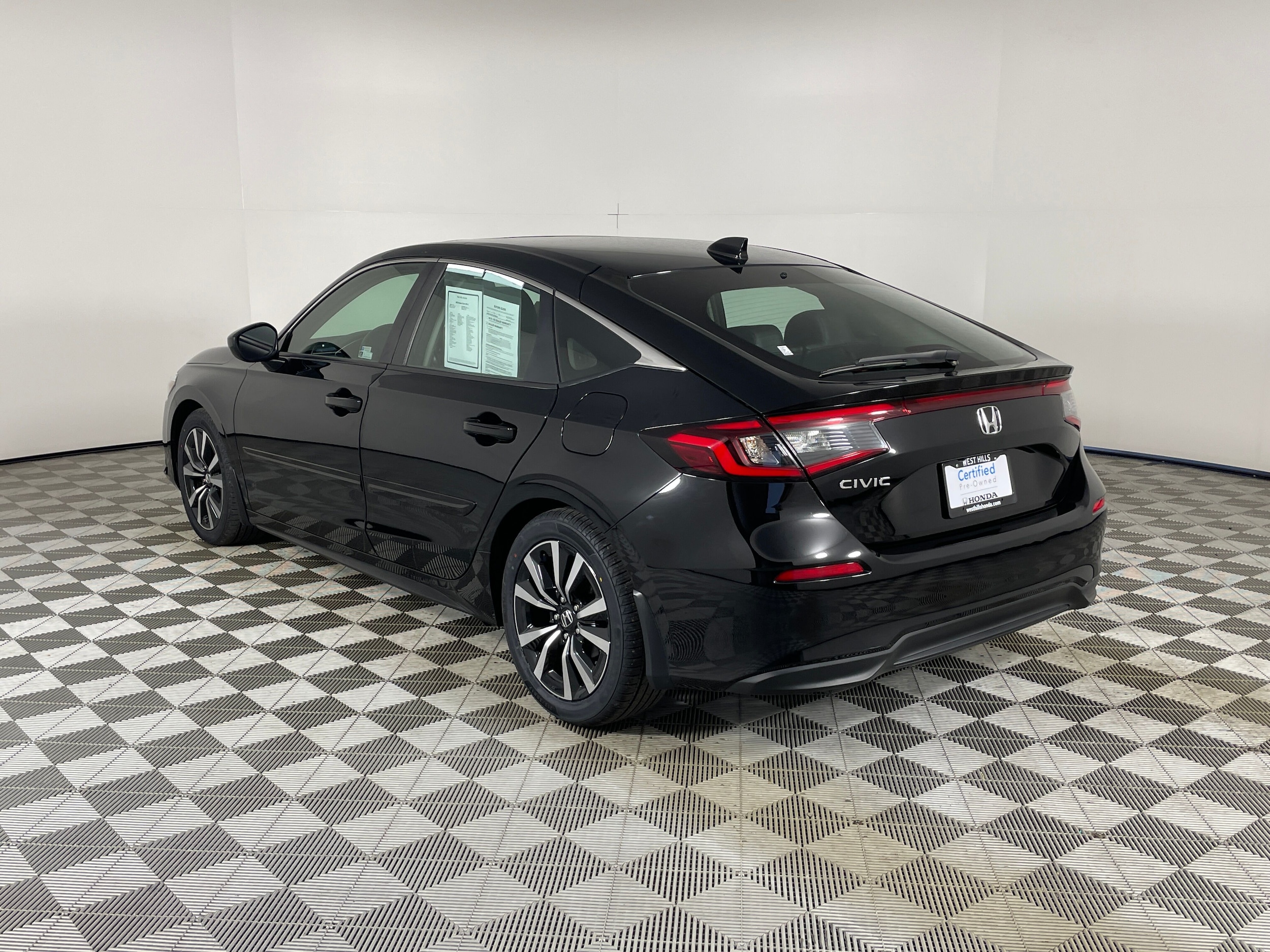 2023 Honda Civic Hatchback EX-L - Photo 22