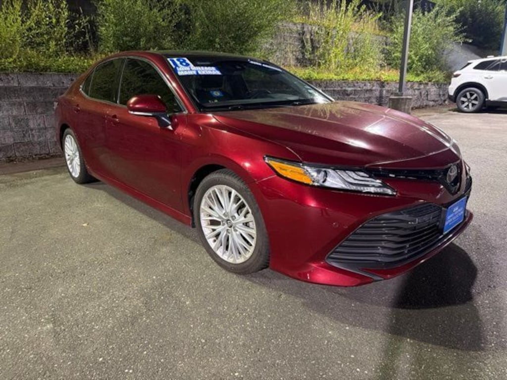 Used 2018 Toyota Camry XLE Sedan
