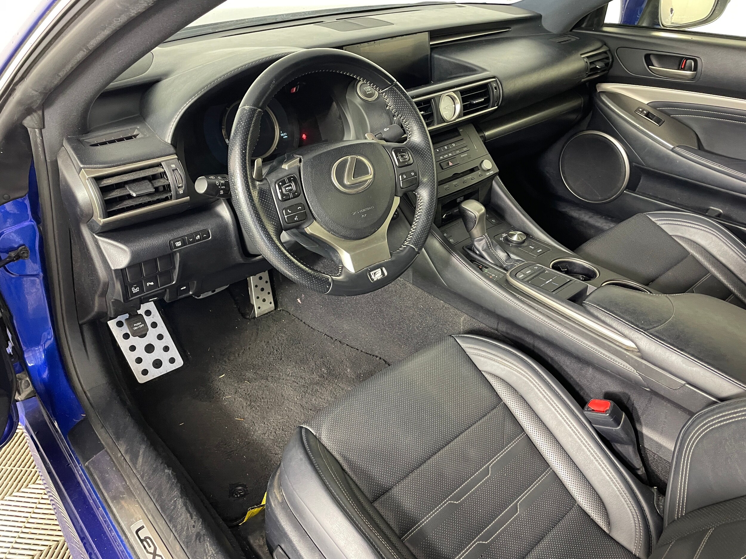 2015 Lexus RC 350 photo 3