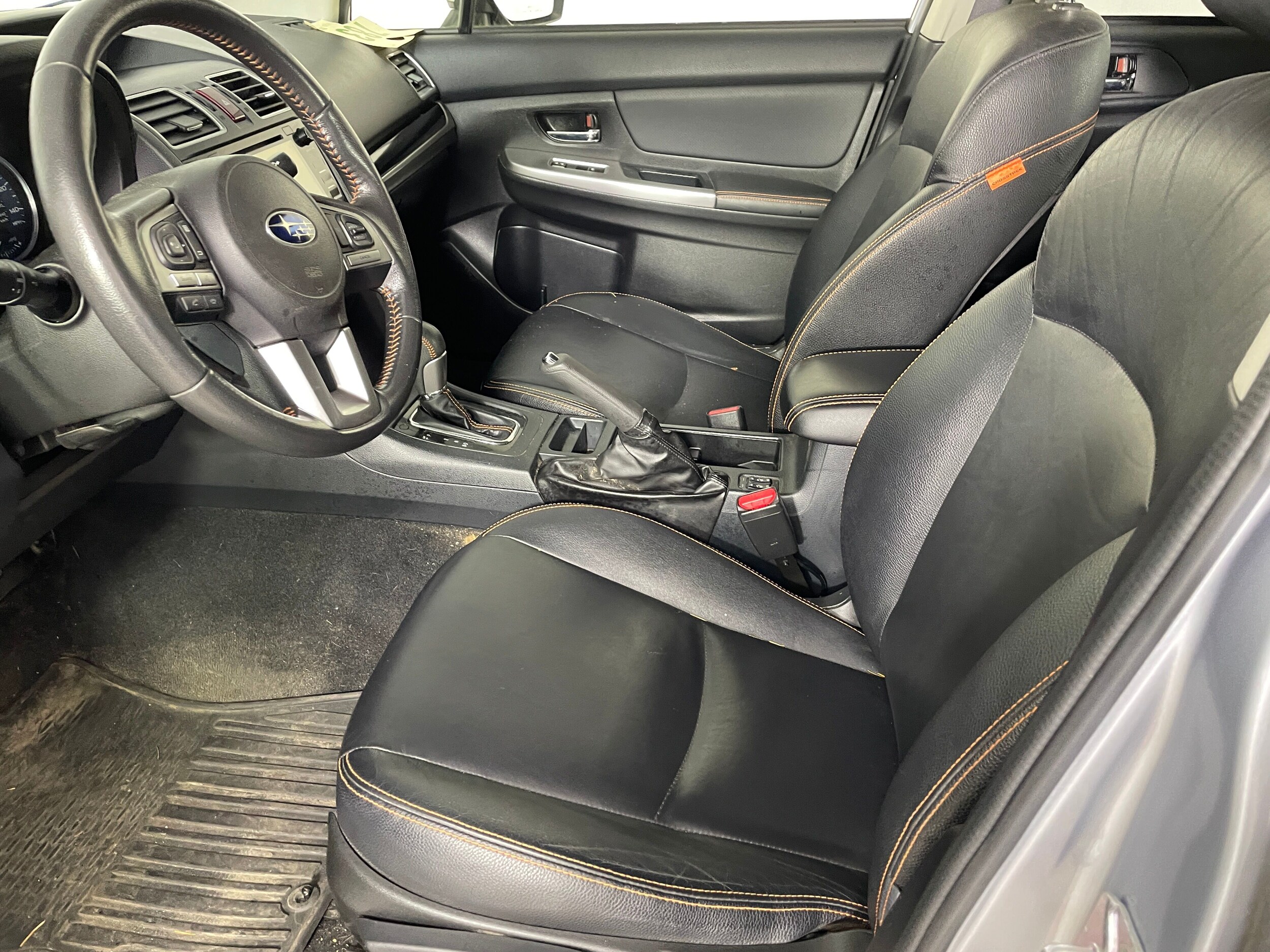 2016 Subaru Crosstrek 2.0i Limited photo 2