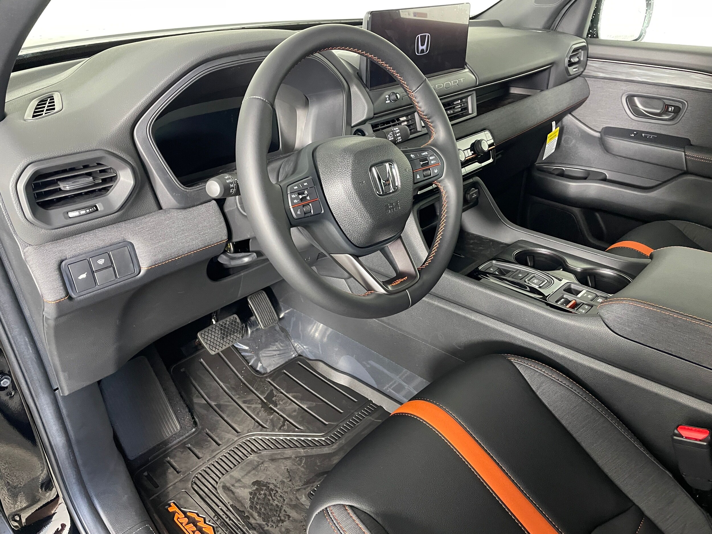2026 Honda Passport TrailSport photo 2