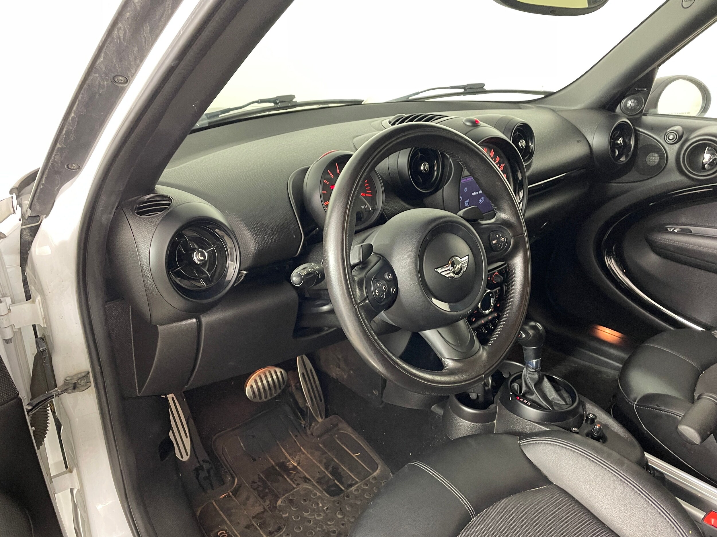 2016 Mini Countryman S ALL4 photo 2