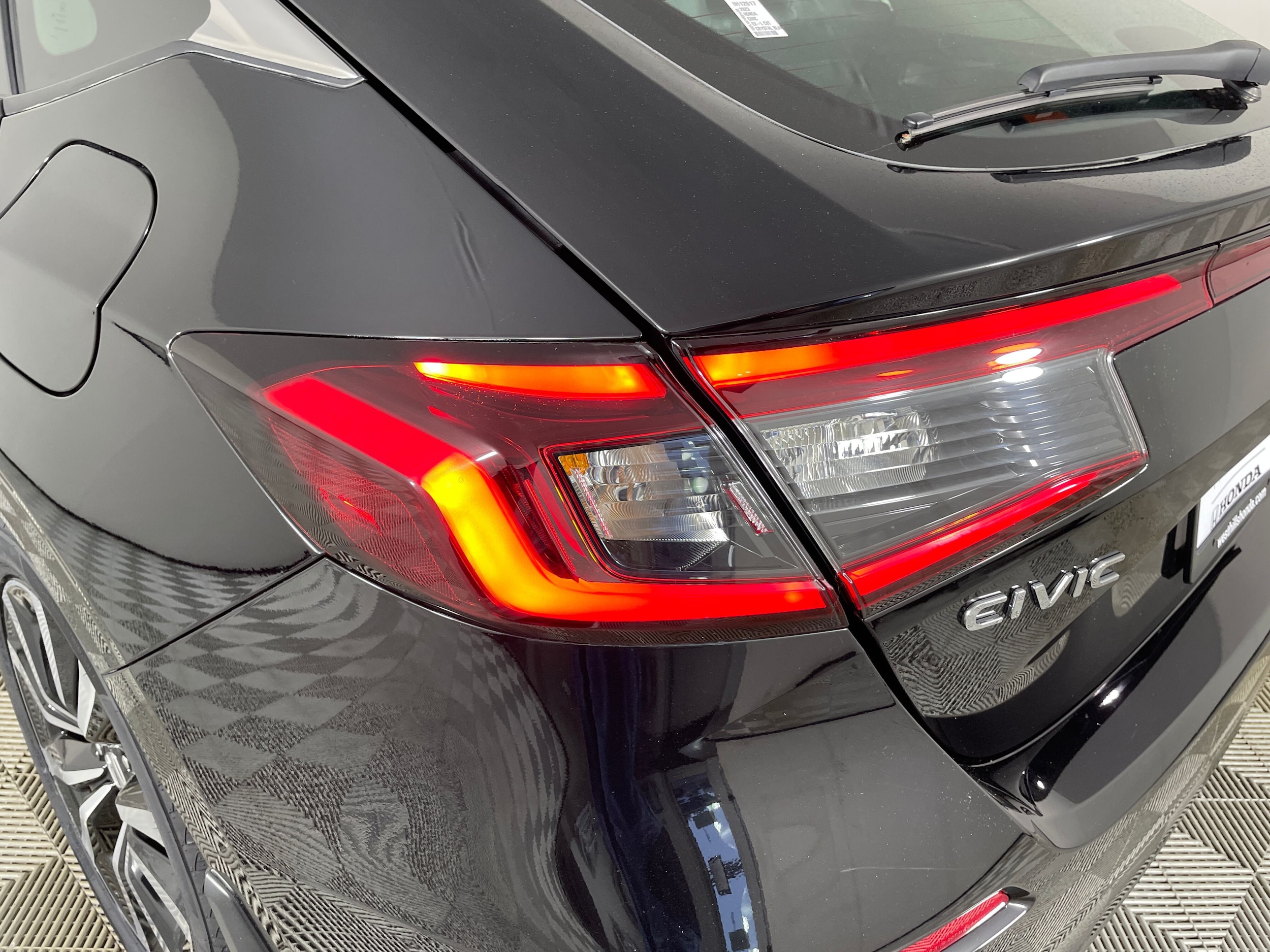2023 Honda Civic Hatchback EX-L - Photo 19
